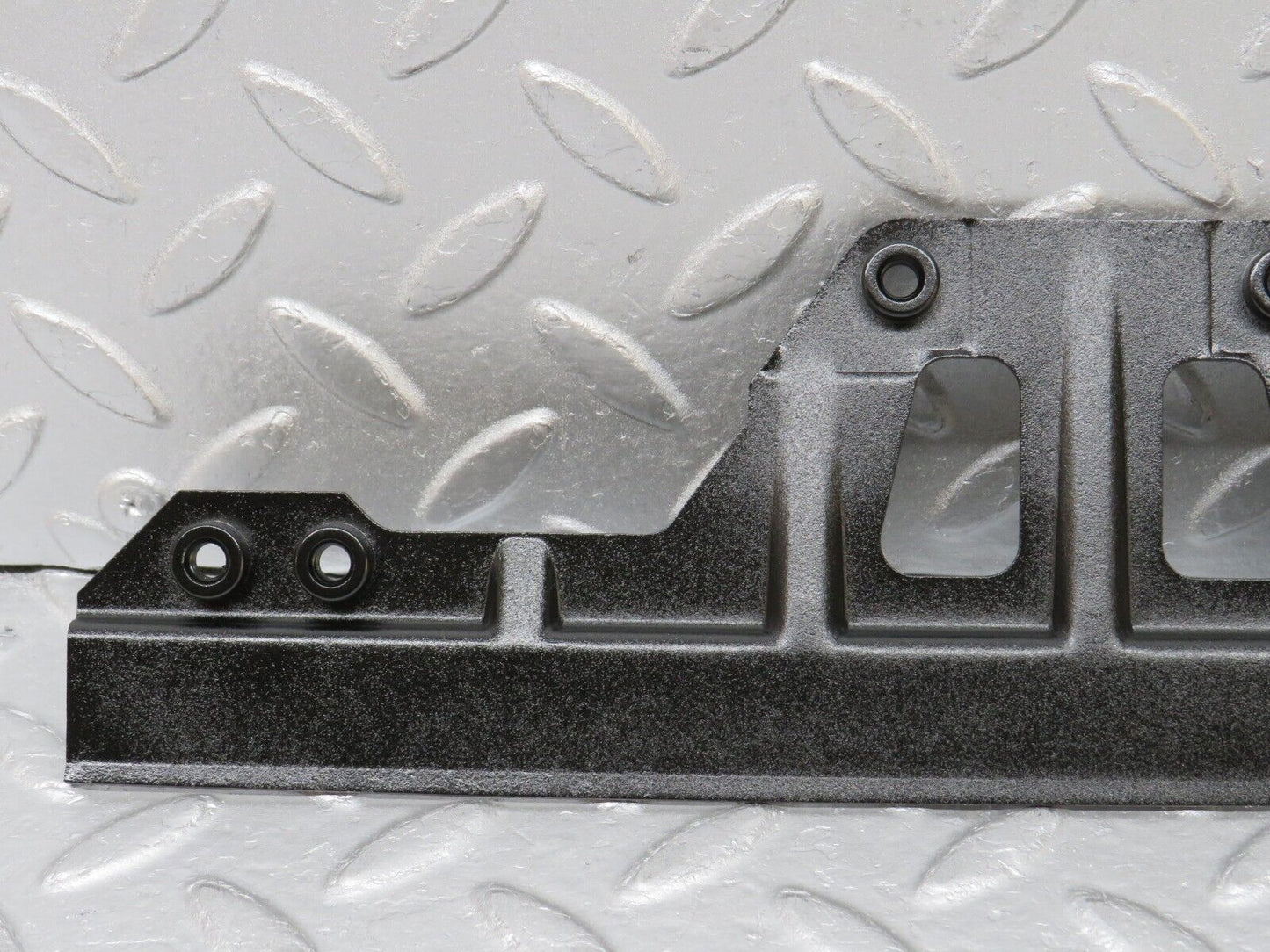 38013 Mercedes-Benz A124 320E Cabriolet Rear Right Power Window Regulator Bracket