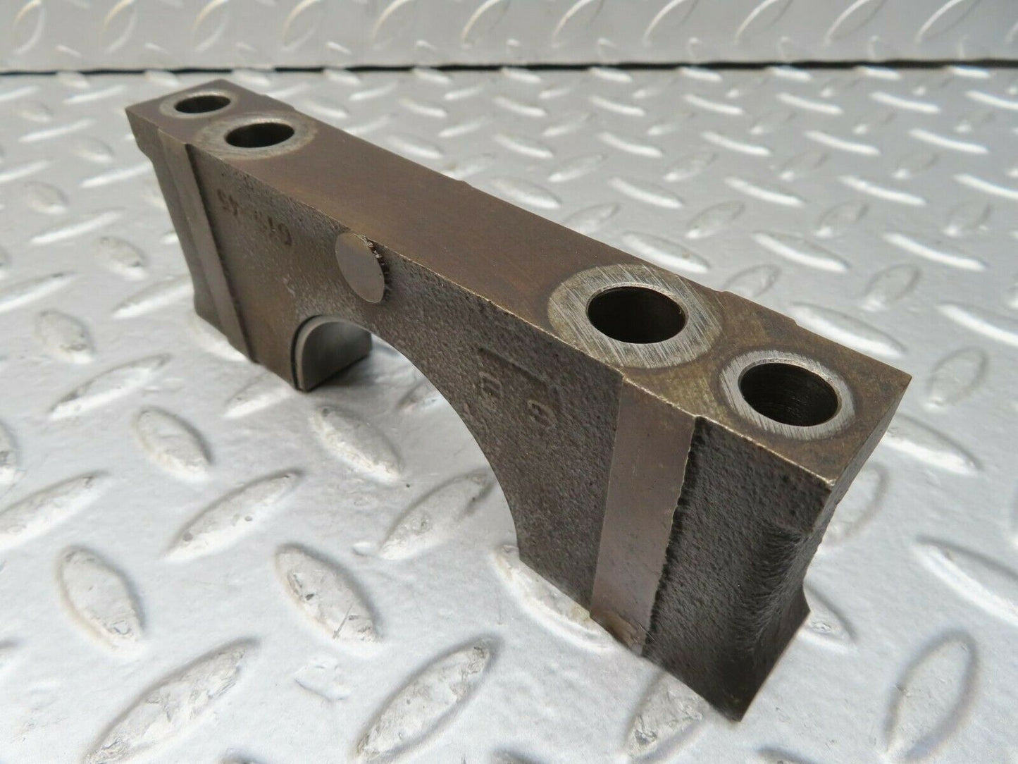15706 Mercedes-Benz R107 450SL Crankshaft Bearing Holder Block 1160110313