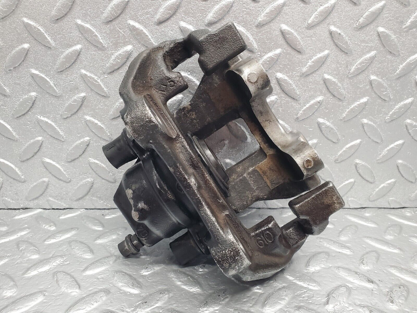 44372892