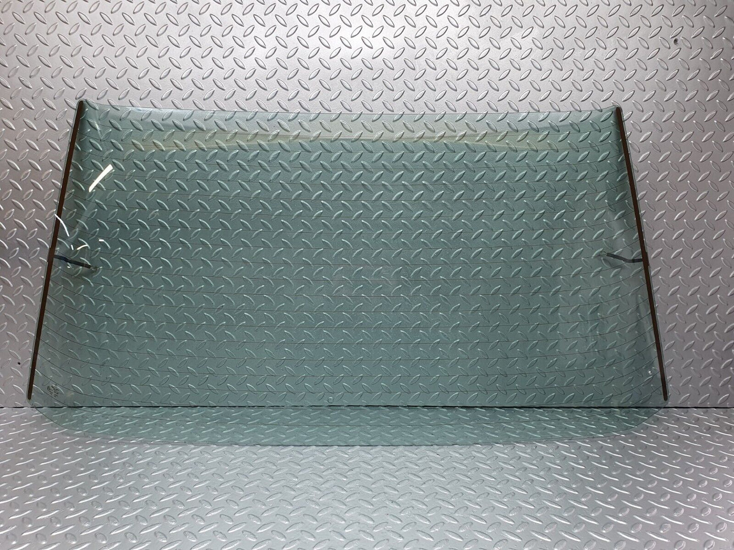 42919 Mercedes-Benz W201 190 2.0L Rear Heated Windscreen Glass