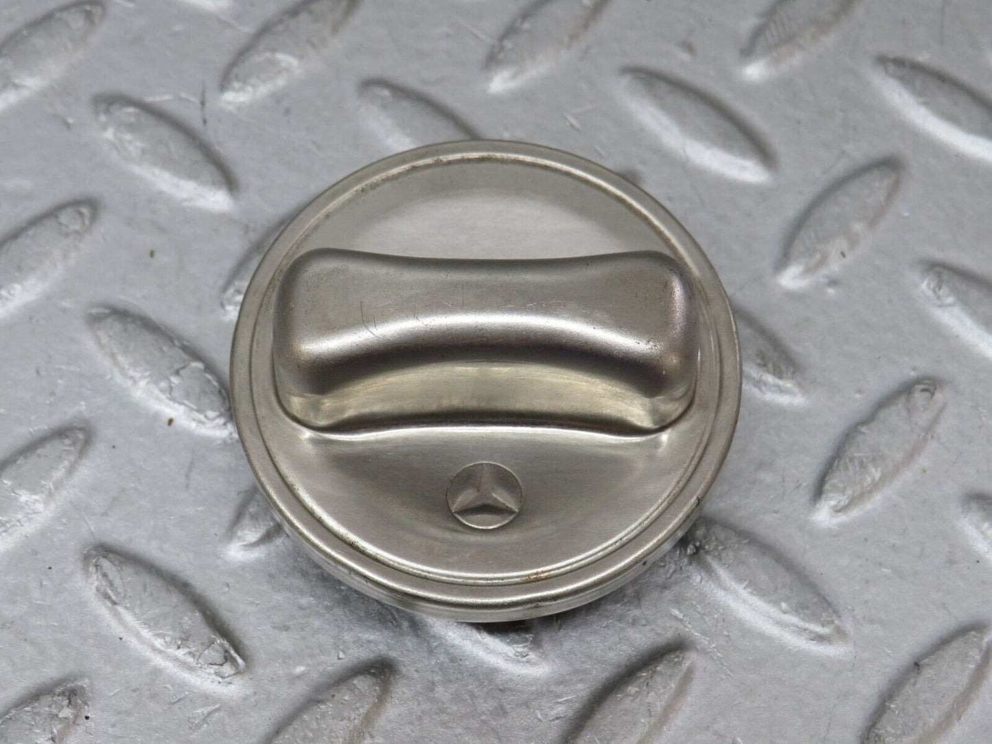 36335 Mercedes-Benz W126 420SE Fuel Tank Cap 1244700005