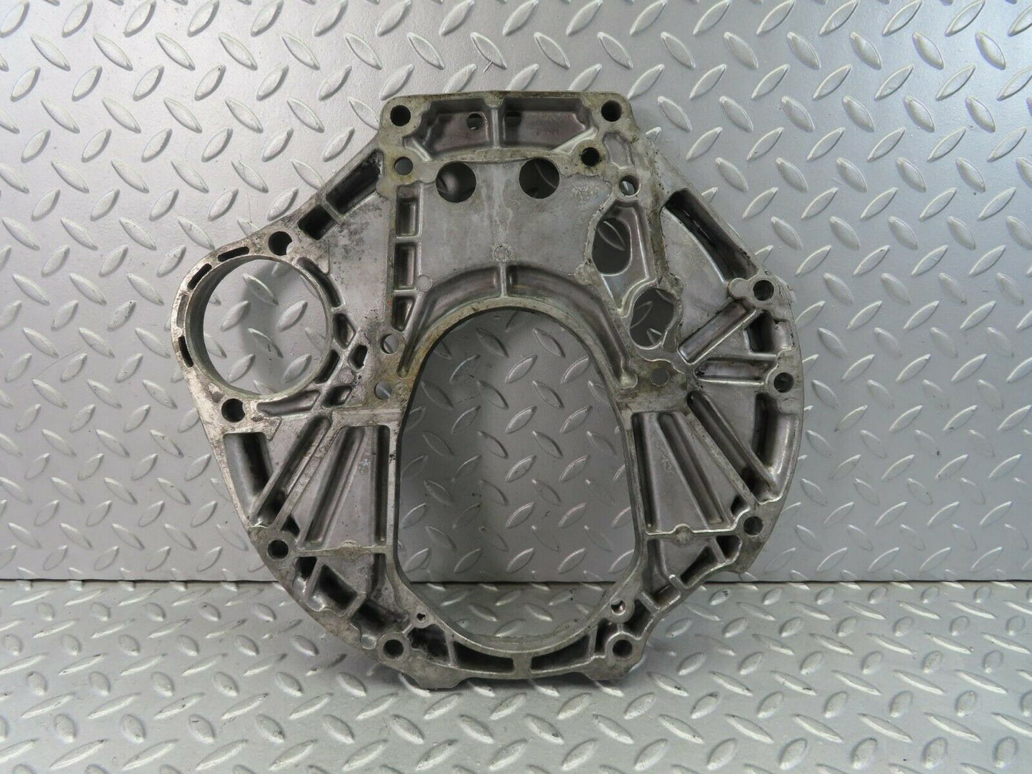 8676 Mercedes-Benz W115 Gearbox Flange 1150110245