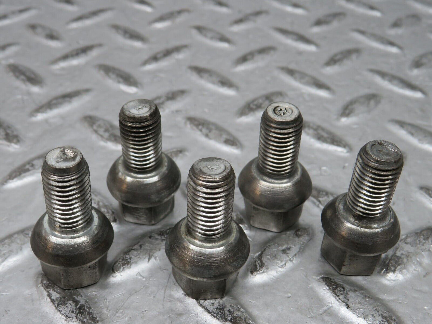 28542 Mercedes-Benz 5x Steel Wheel Lug Bolt M12x1.5