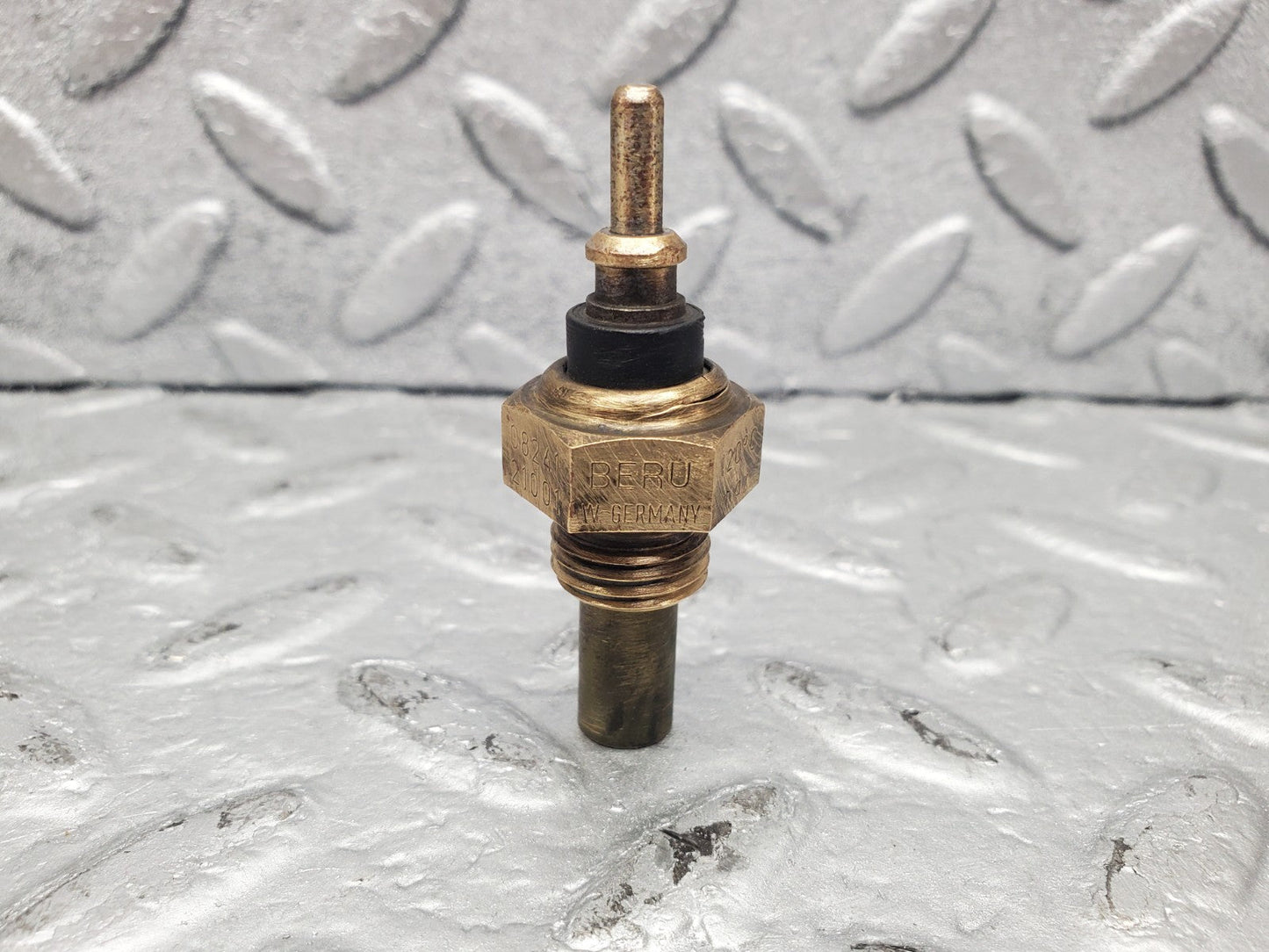 W126 Coupe coolant temperature sensor used OEM