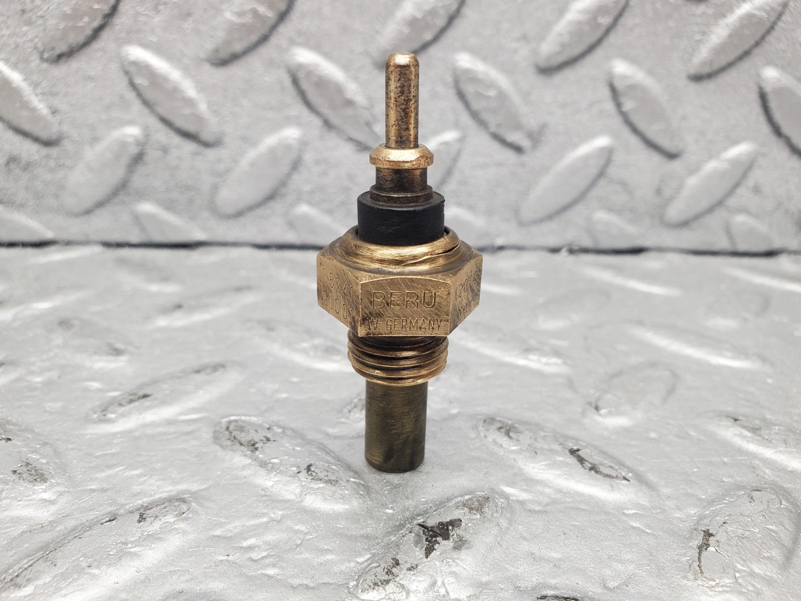 W126 Coupe coolant temperature sensor used OEM