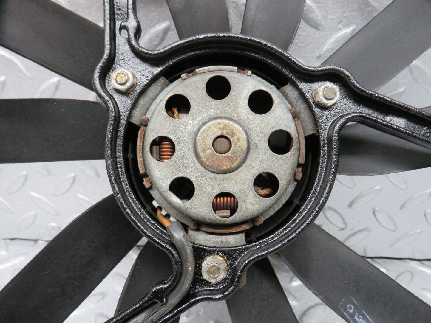 39577 Mercedes-Benz R129 320SL Coupe Radiator Cooling Fan AEG 881.055105 1295050455