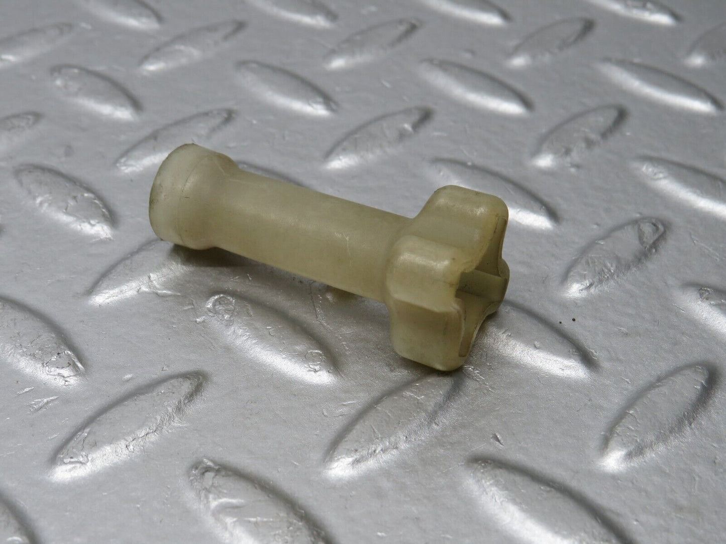 38947 Mercedes-Benz W201 190E 2.6L Windscreen Washer Reservoir Holder