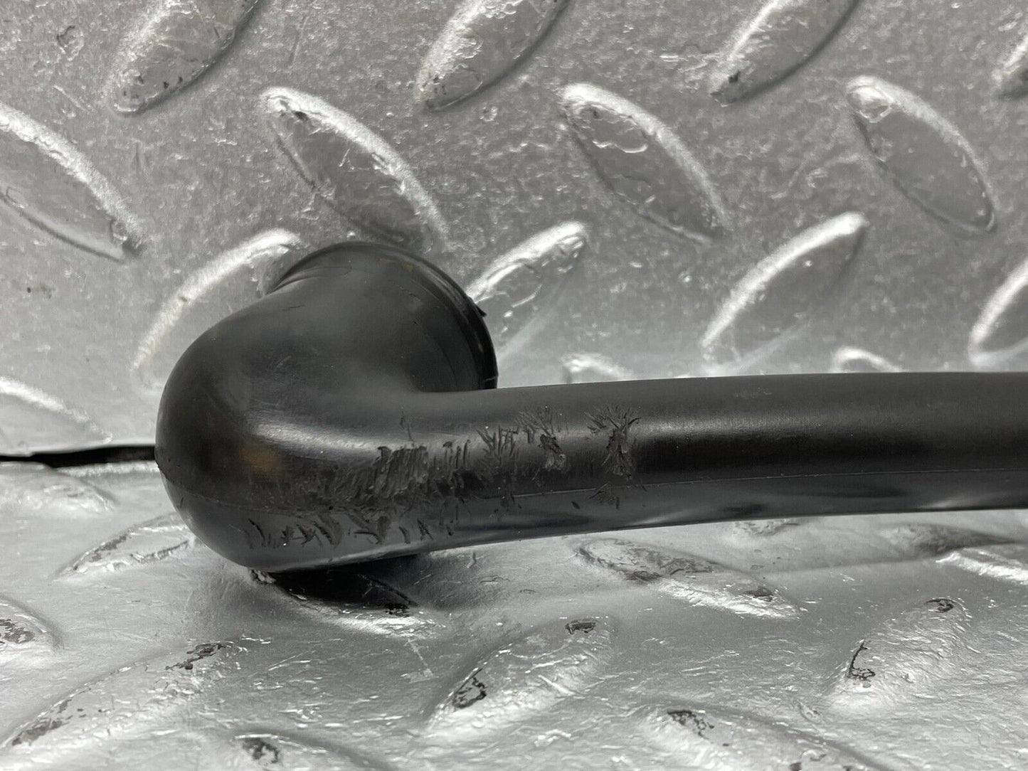 39774 Mercedes-Benz R107 350SL Crankcase Breather Hose Pipe 1160940591