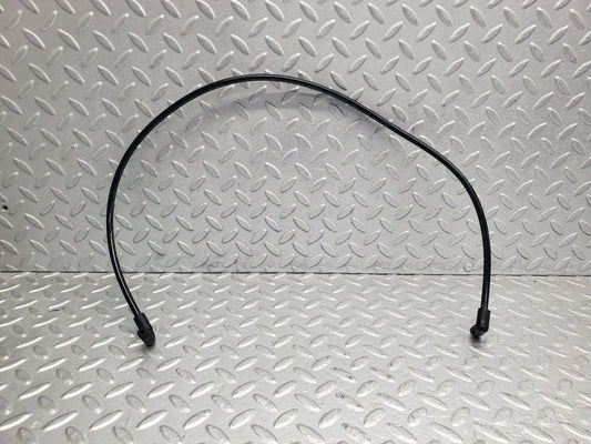 W124 Wagon throttle body valve vacuum hose pipe used OEM