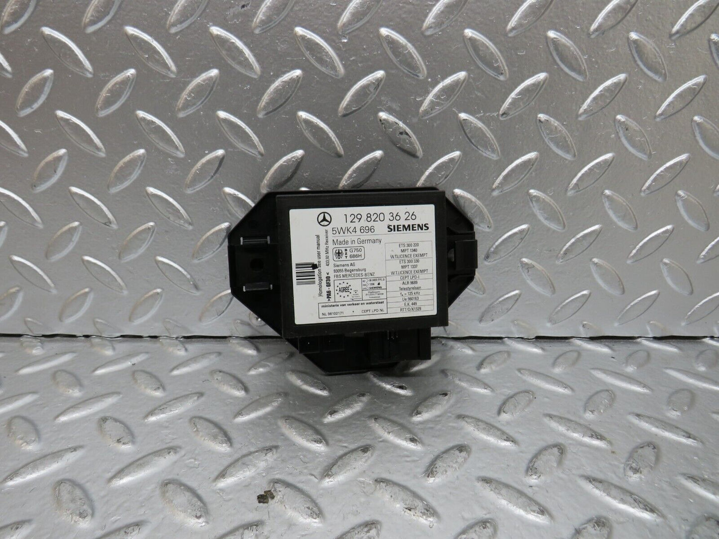 24881 Mercedes-Benz W140 S320 Immobiliser Control Unit Siemens 1298203626