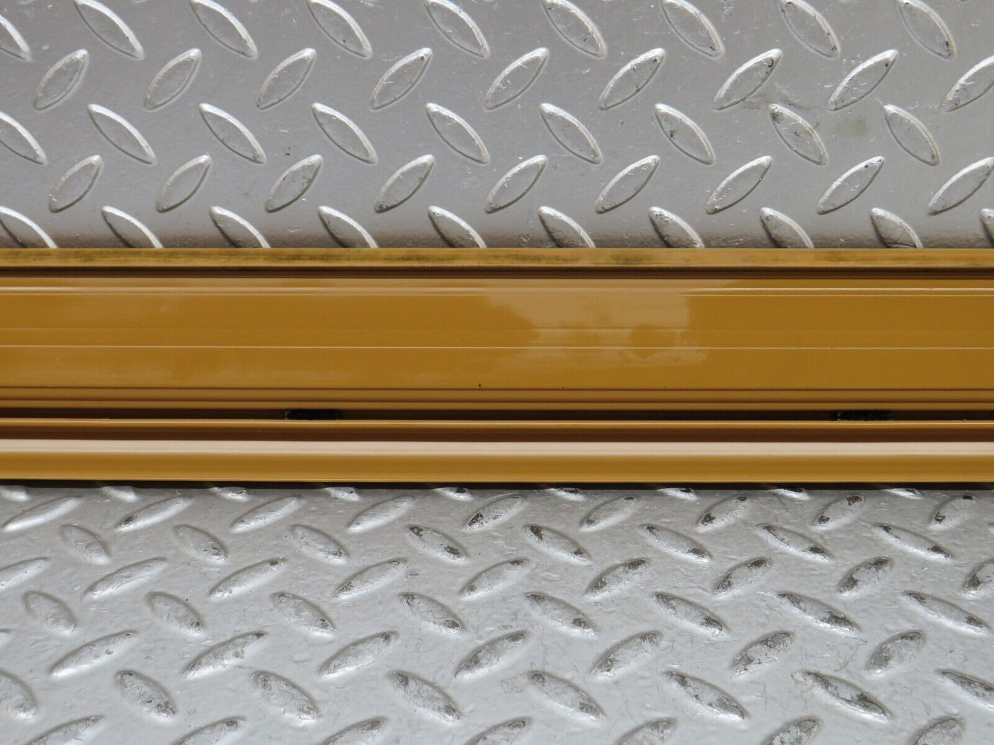 28555 Mercedes-Benz W123 230E Front Left Door Sill Trim Palomino