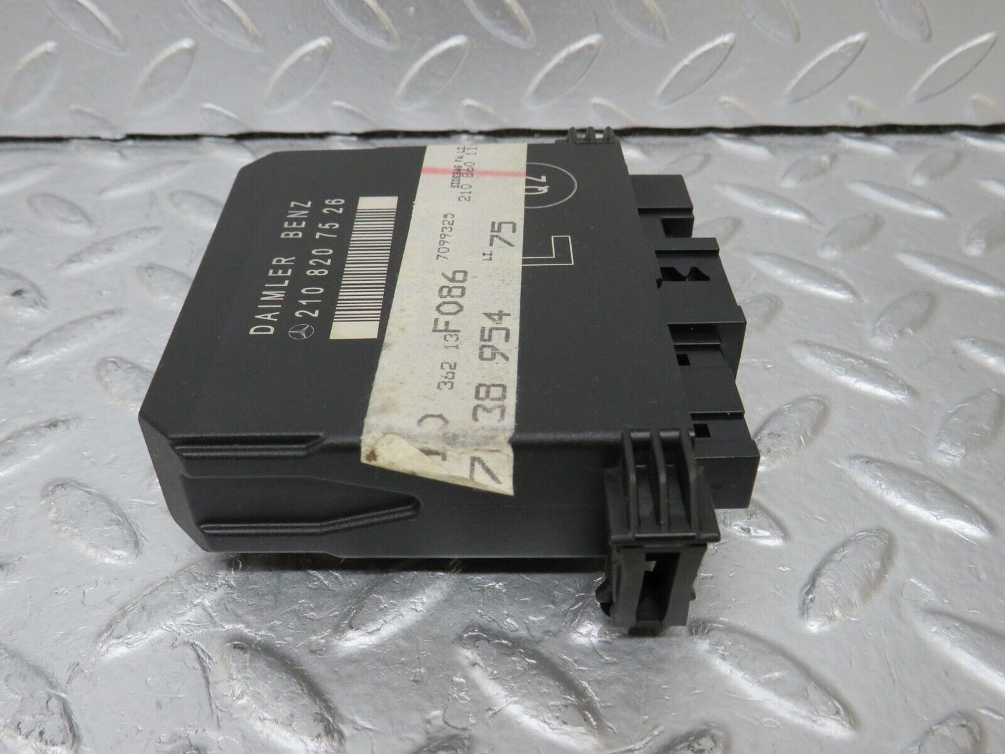 34760 Mercedes-Benz W210 320E Door Control Unit Front Left 2108207526