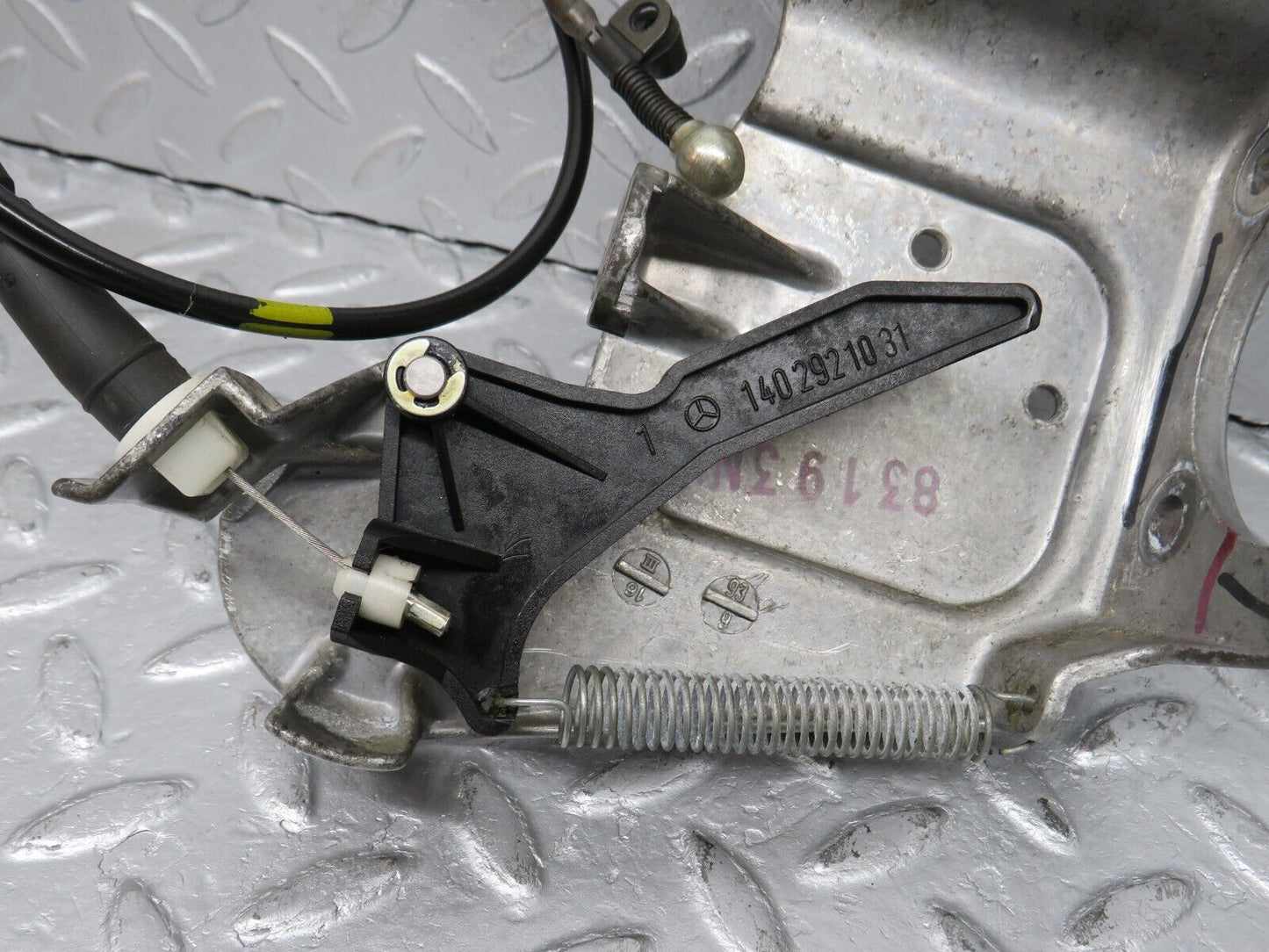 38434 Mercedes-Benz R129 280SL Coupe Brake Pedal Bracket 1402921031 1242901019 1292600651