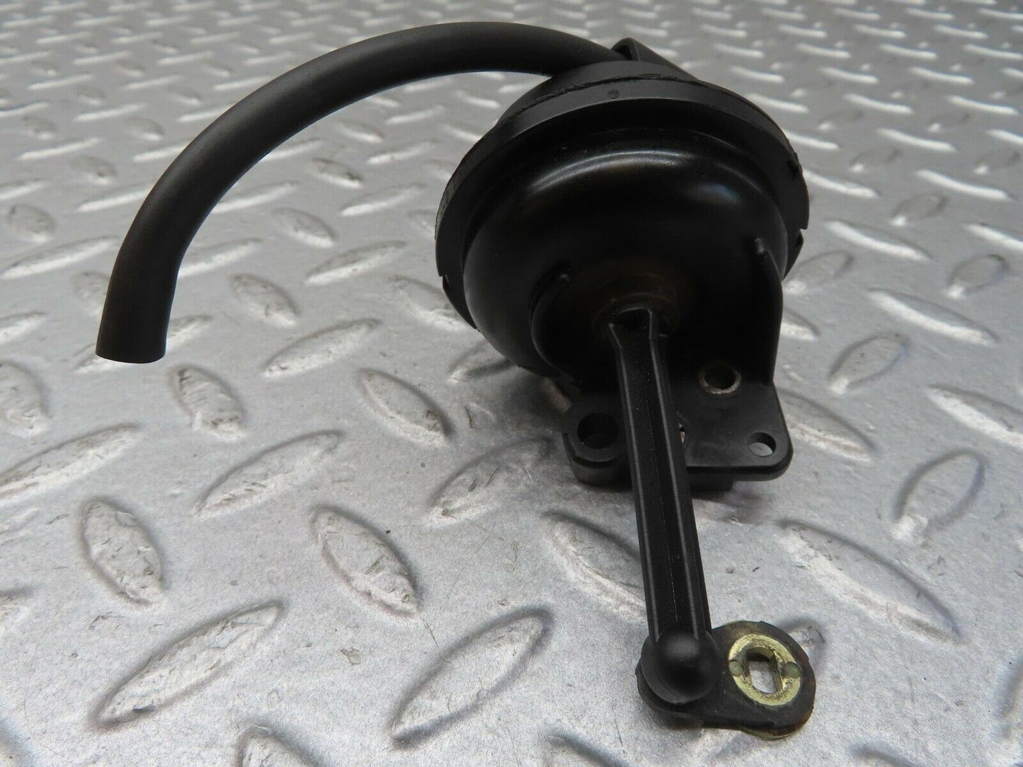 13400 Mercedes-Benz W220 S430 Vacuum Valve 1121410069