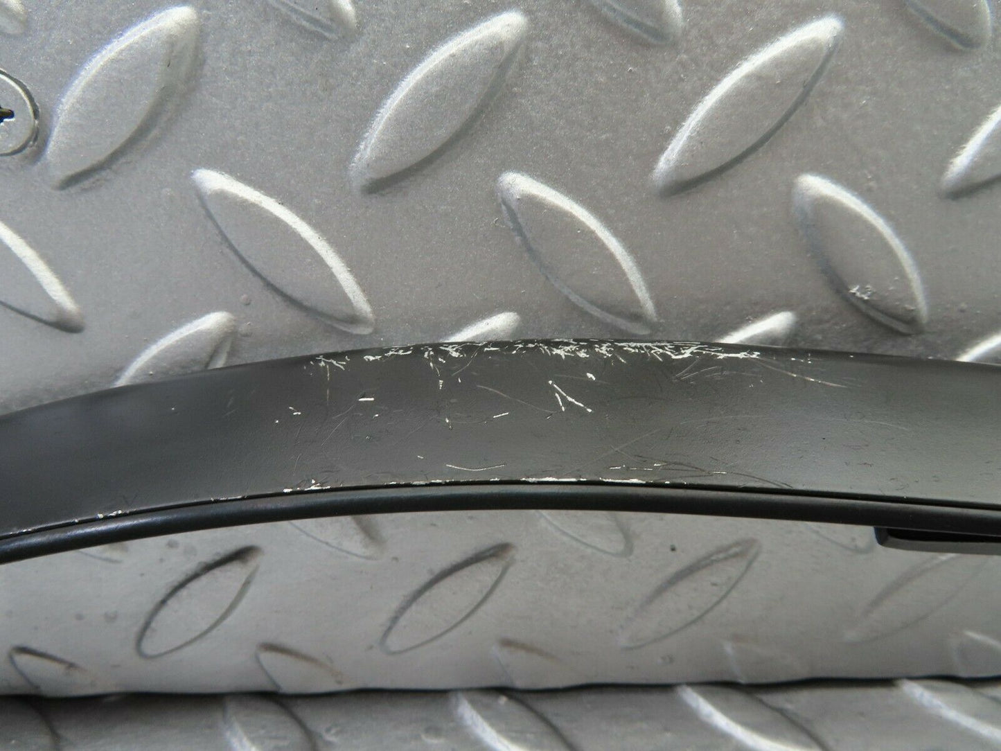 6756 Mercedes-Benz S124 E220 Wagon Seal Right Side For A Pillar 1246980298