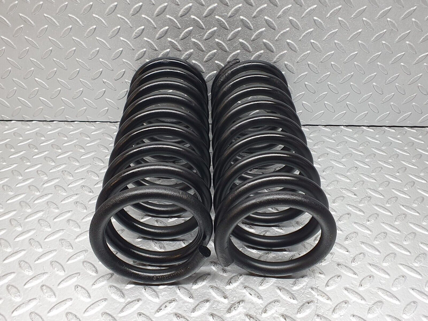 41224 Mercedes-Benz W126 300SE Rear Coil Spring Pair 1163241104