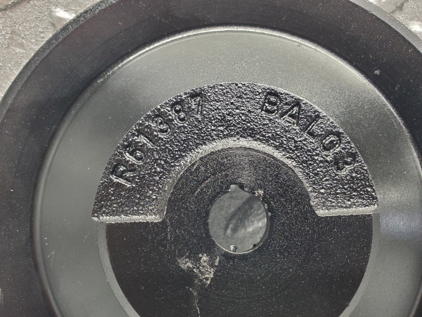 W112 air compressor pulley used OEM
