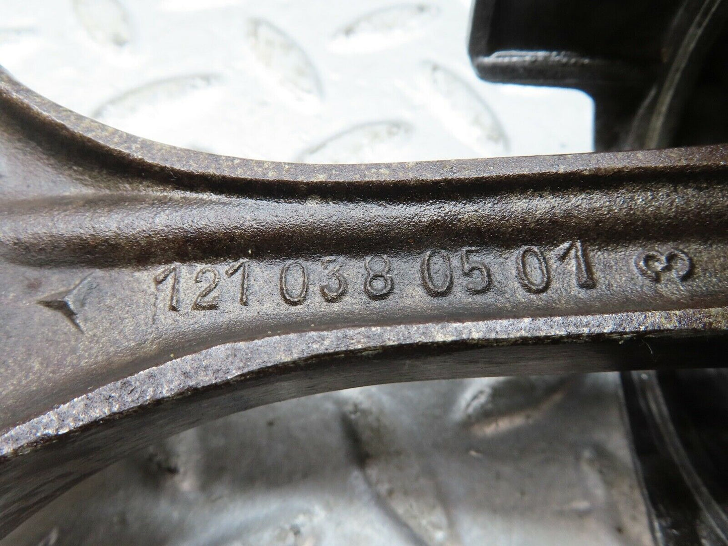 18970 Mercedes-Benz W121 190b Ponton Piston With Connecting Rod 84.97 mm