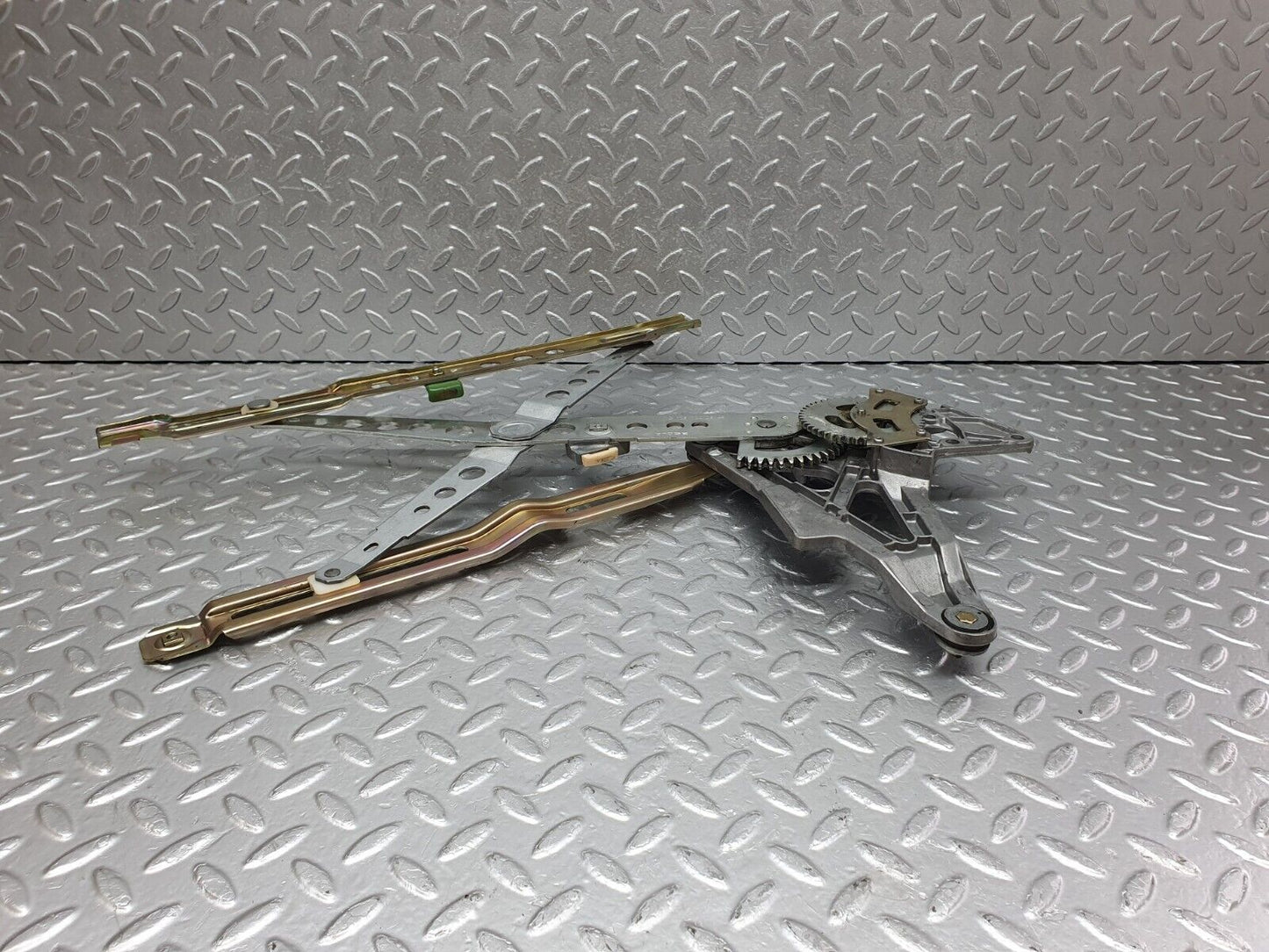 43744 Mercedes-Benz C126 380SEC Coupe Front Right Power Window Regulator 1267202646