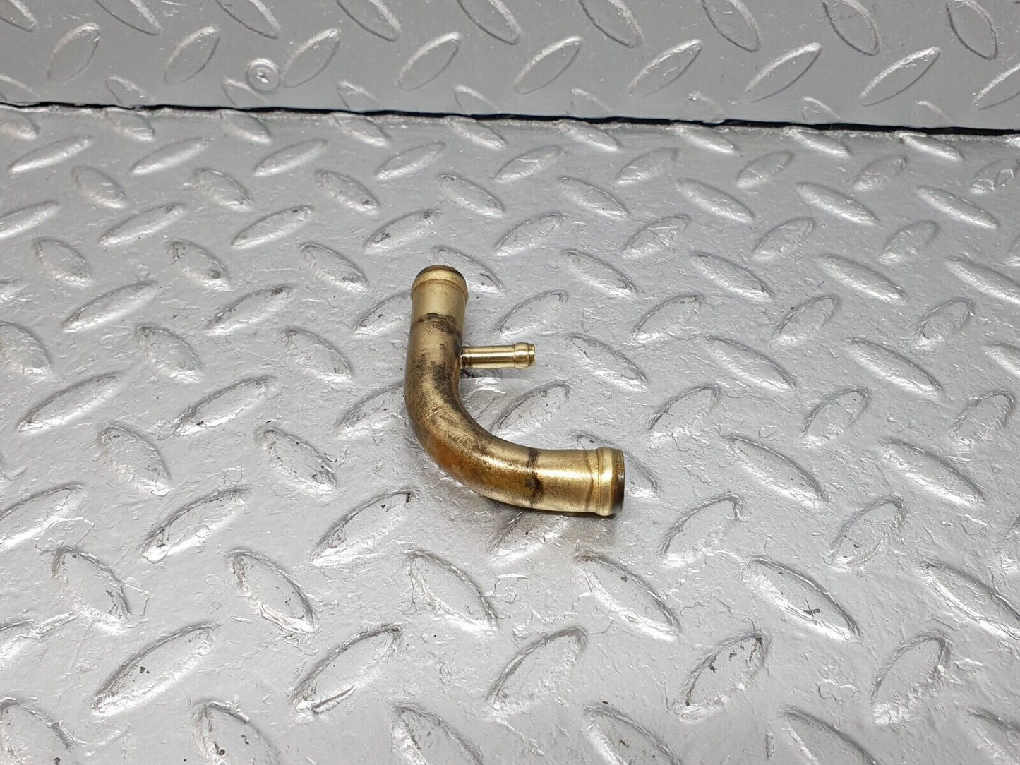 41038 Mercedes-Benz W126 300SE Fuel Pipe