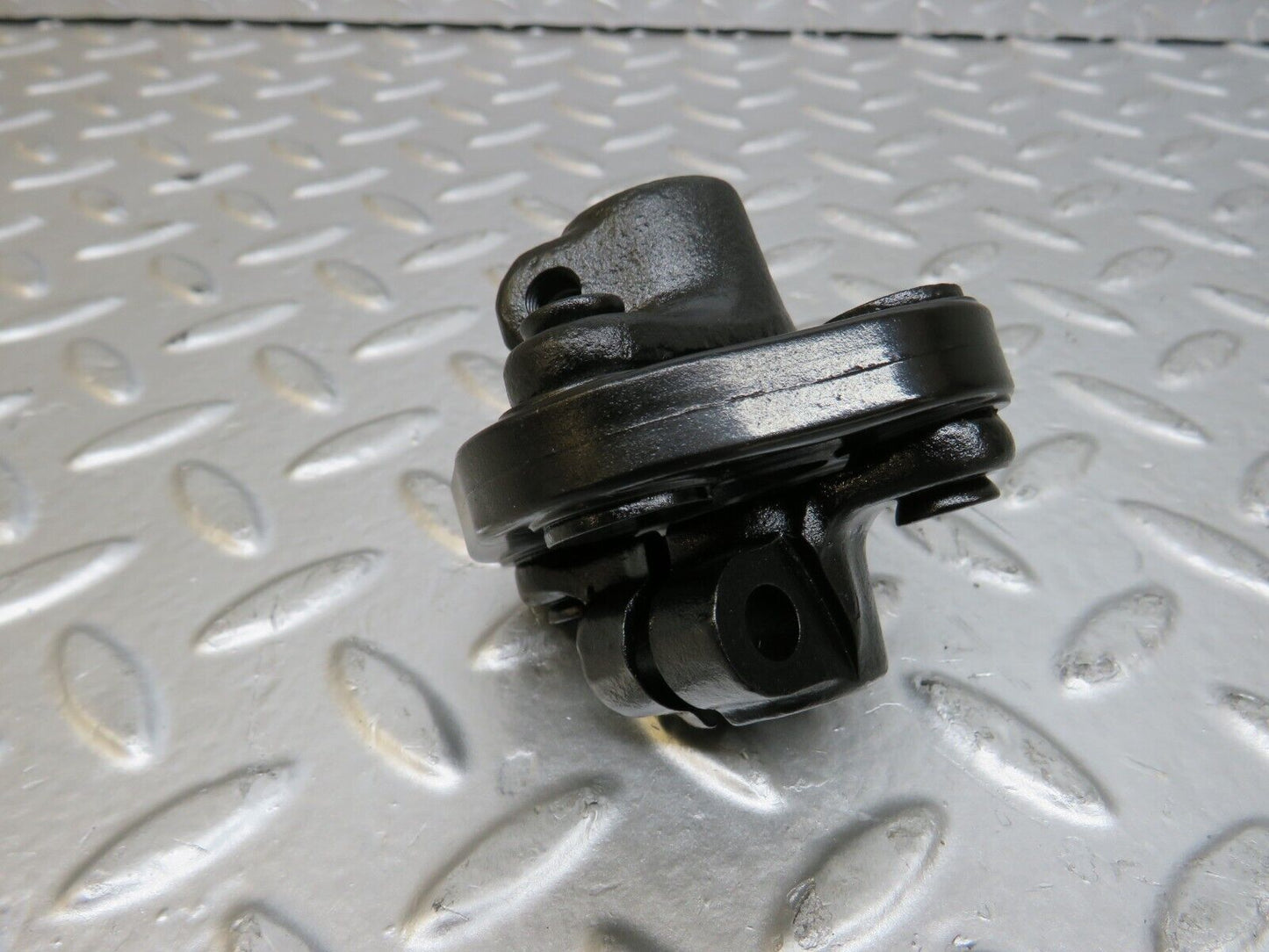 25430 Mercedes-Benz W123 200 Steering Column Lower Shaft Connector 1264620146