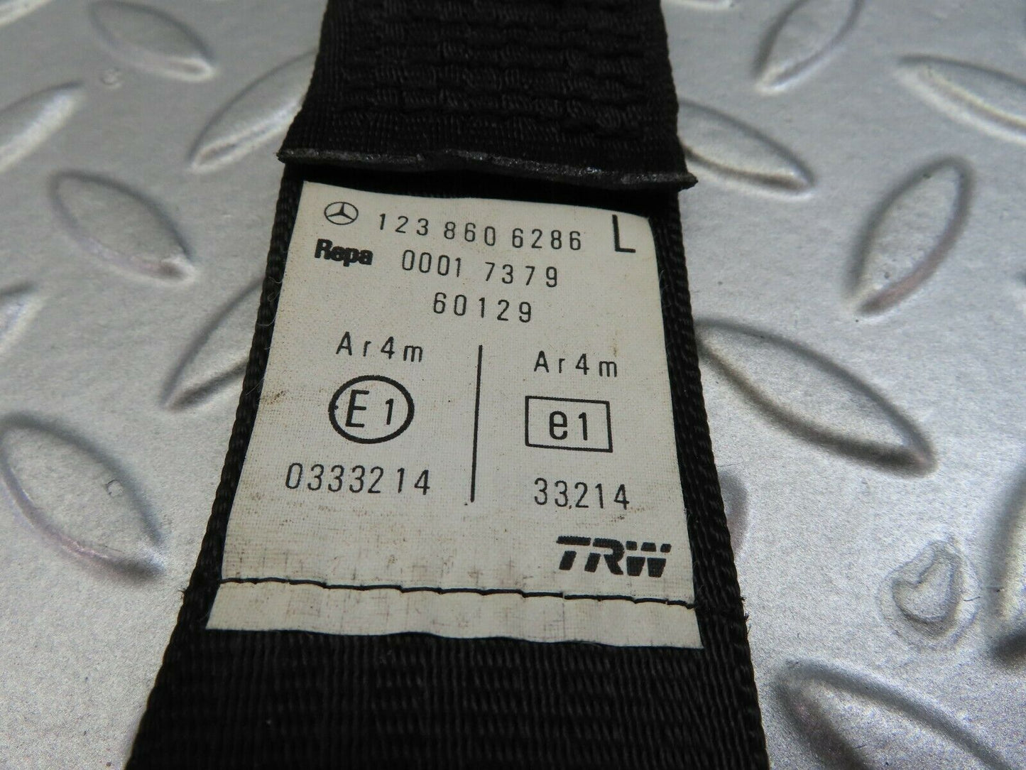 7733 Mercedes-Benz S123 230TE Wagon Front Left Seat Belt 1238606286
