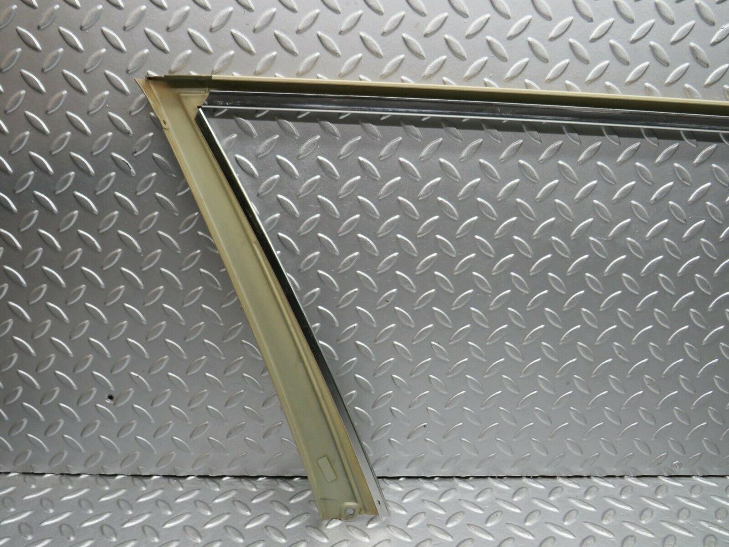 22214 Mercedes-Benz S123 280TE Wagon Window Frame Rear Right