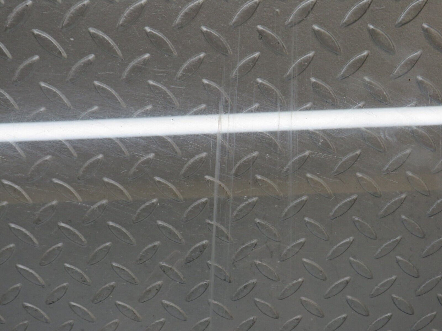 35793 Mercedes-Benz W108 Front Left Door Window Glass