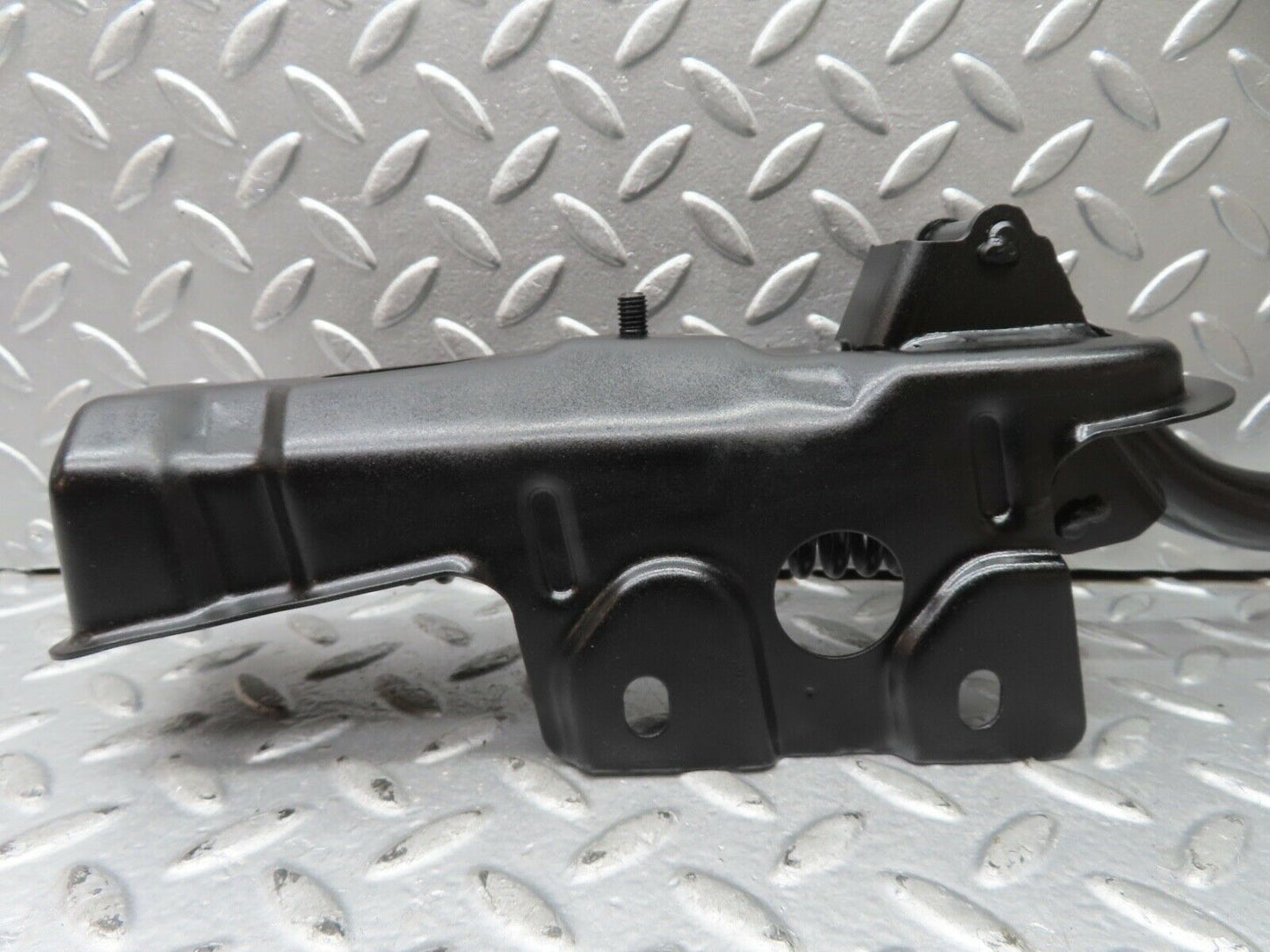 21527 Mercedes-Benz W126 300SE Trunk Hinge Left Side