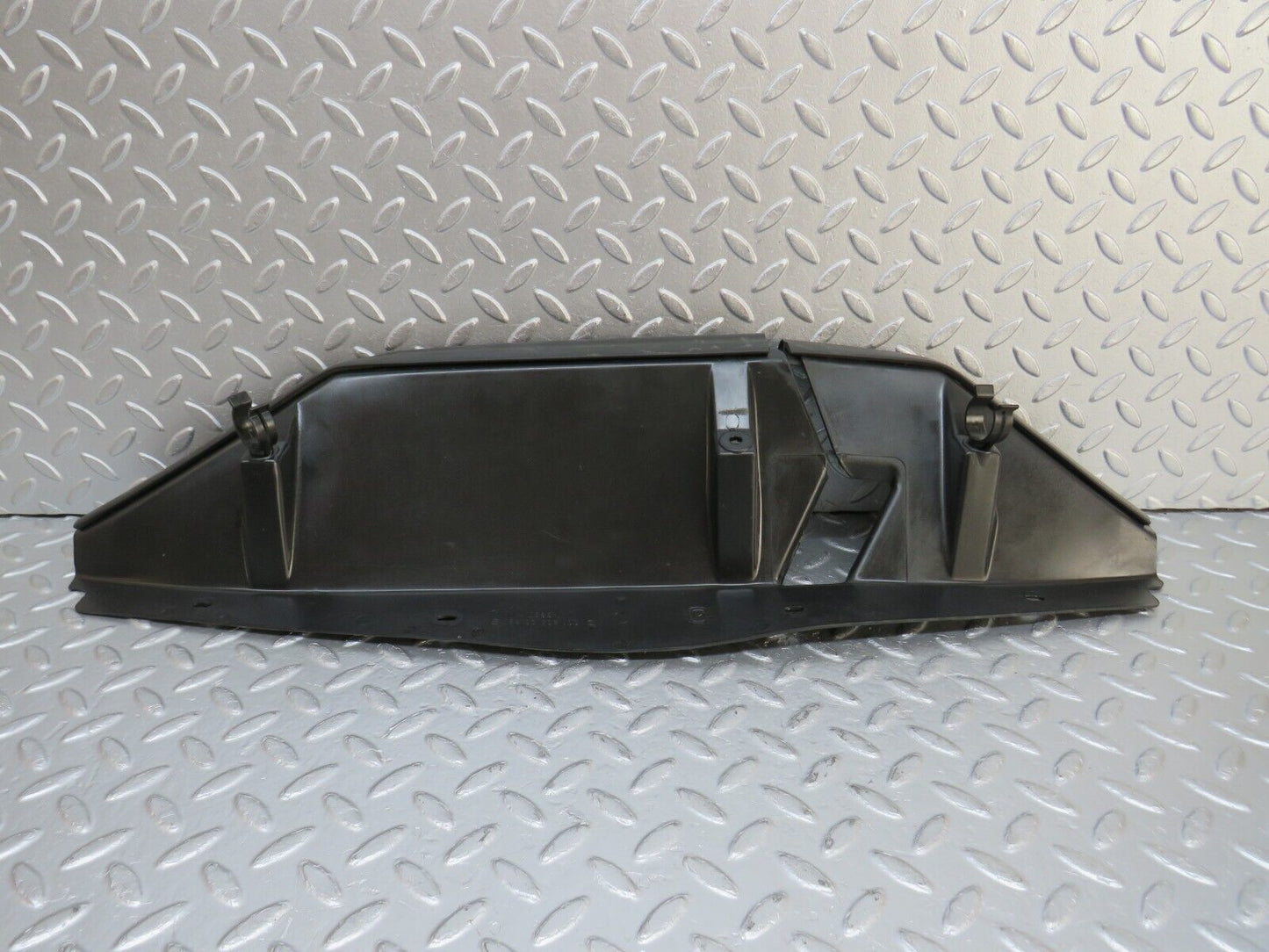 33591 Mercedes-Benz W201 190E Radiator Cover Panel 2015050088
