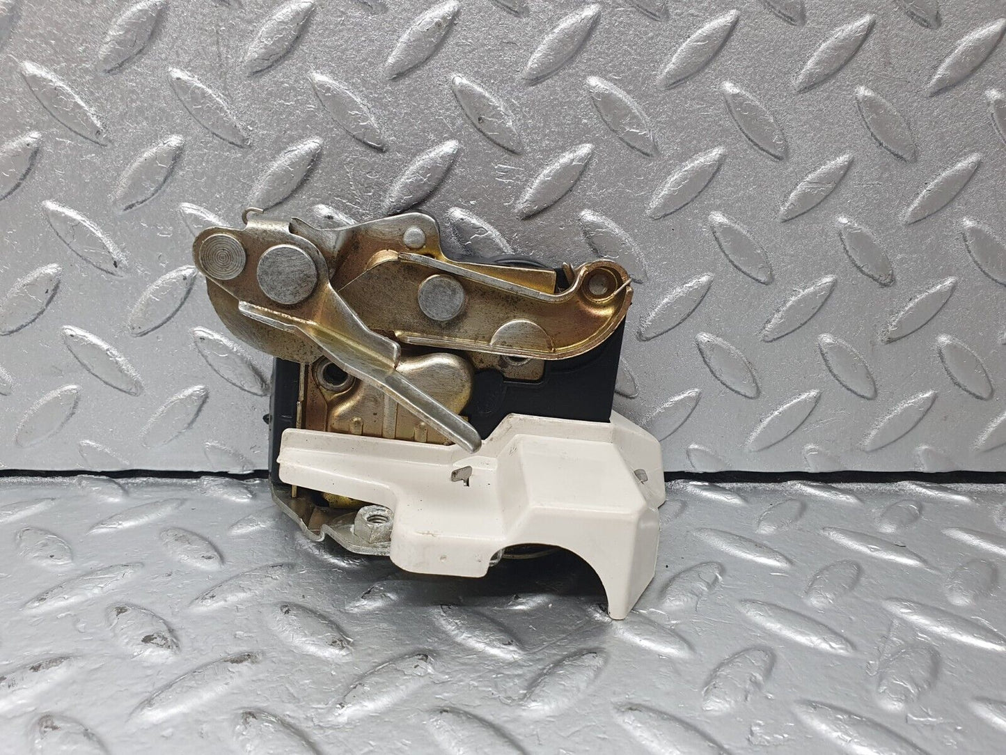 42758 Mercedes-Benz W201 190 Rear Right Door Lock Mechanism