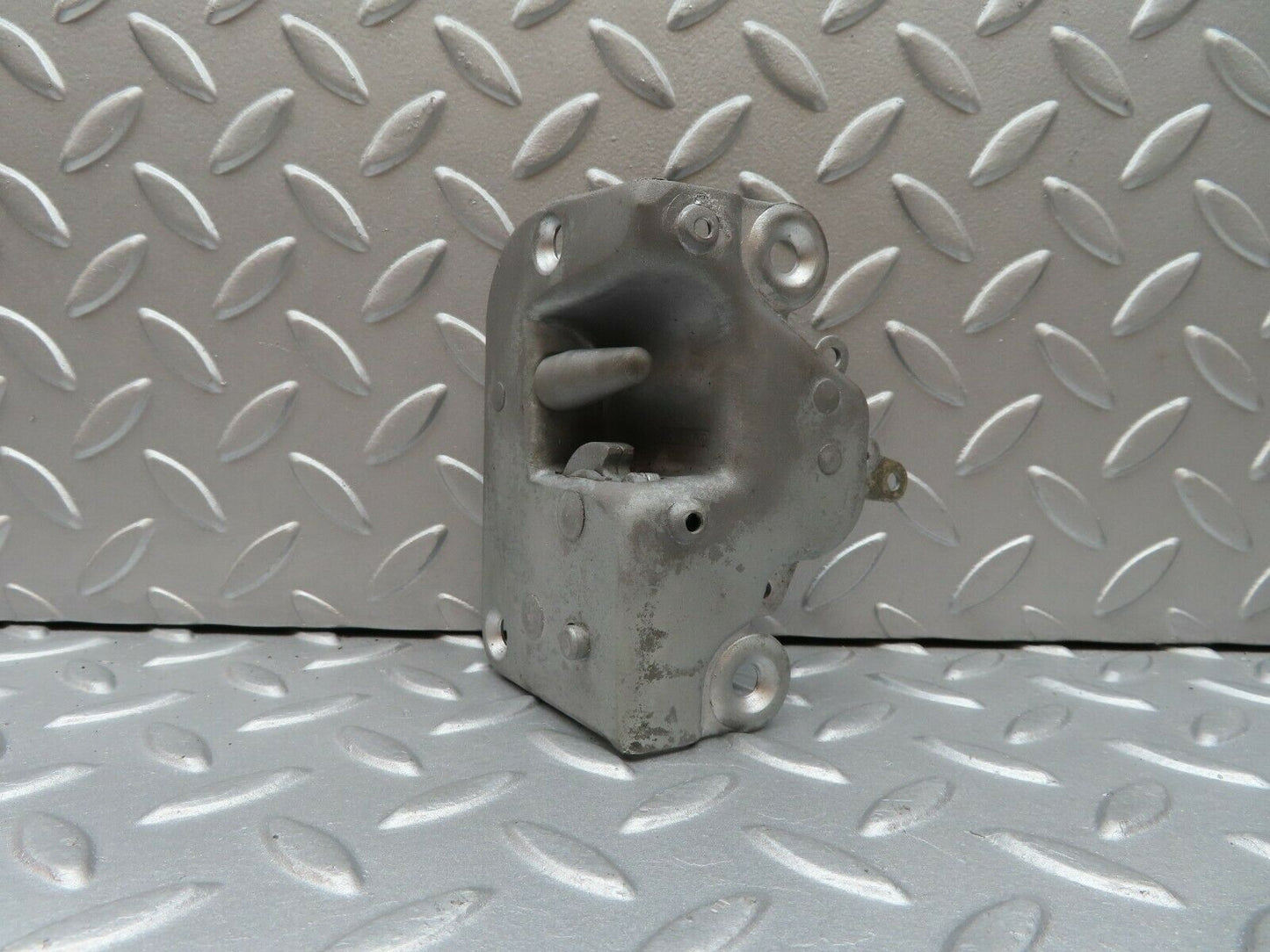 3569 Mercedes-Benz W108 280SE Rear Left Door Lock Mechanism