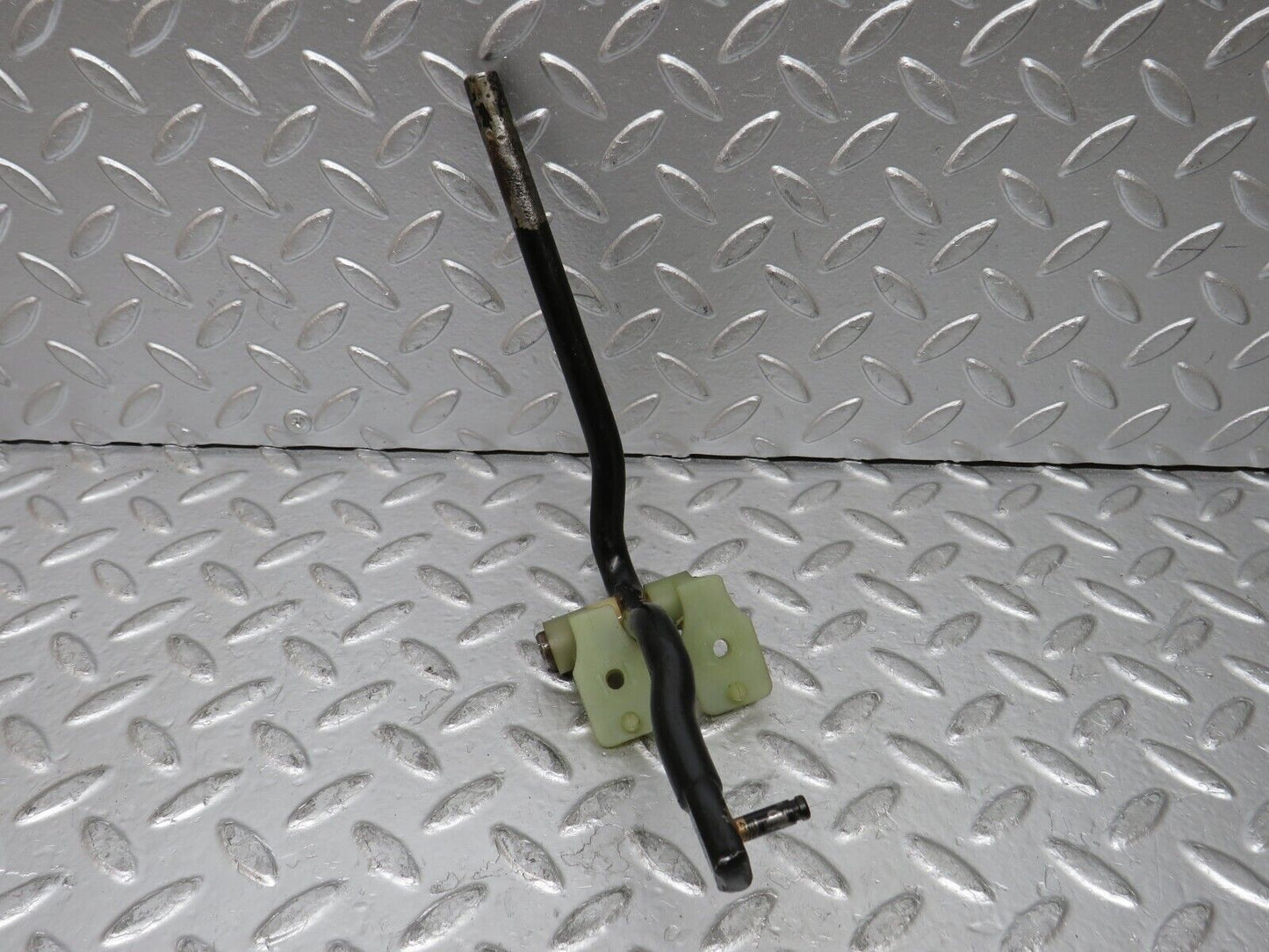 26906 Mercedes-Benz W123 240D Accelerator Pedal Linkage