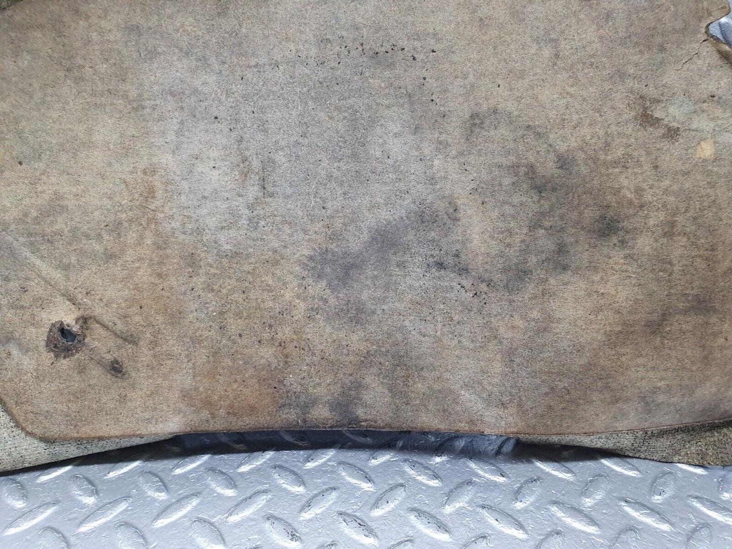 40720 Mercedes-Benz W123 300D Centre Console Carpet Right Side Black