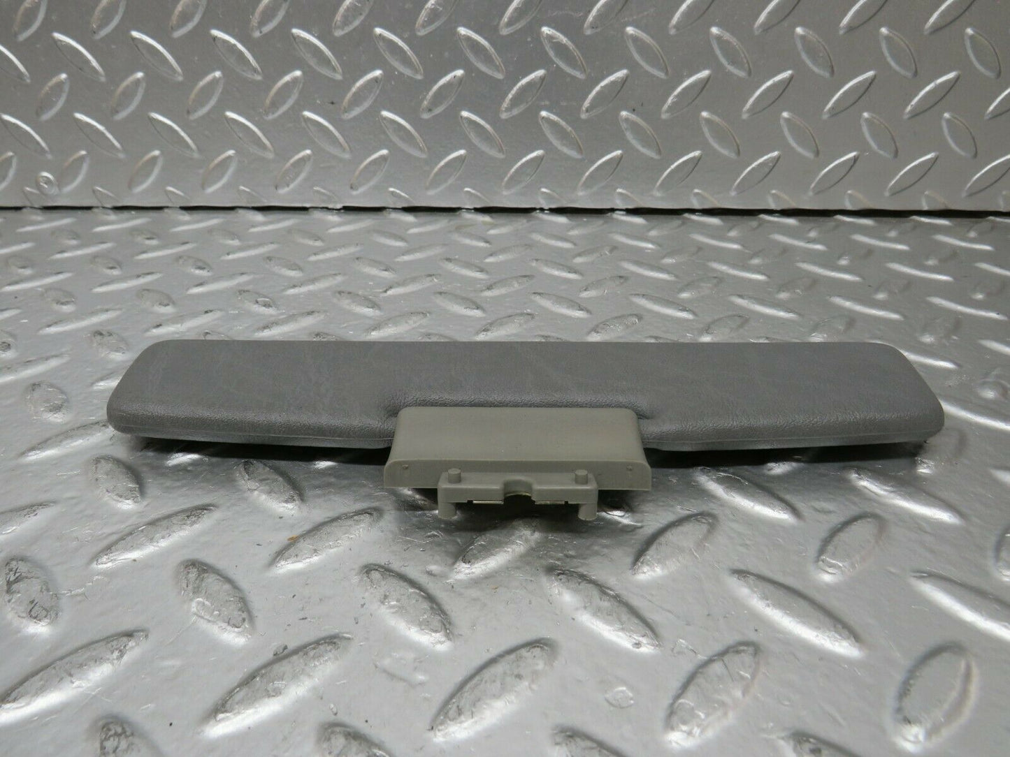 24347 Mercedes-Benz S124 220TE Wagon Middle Sun Visor