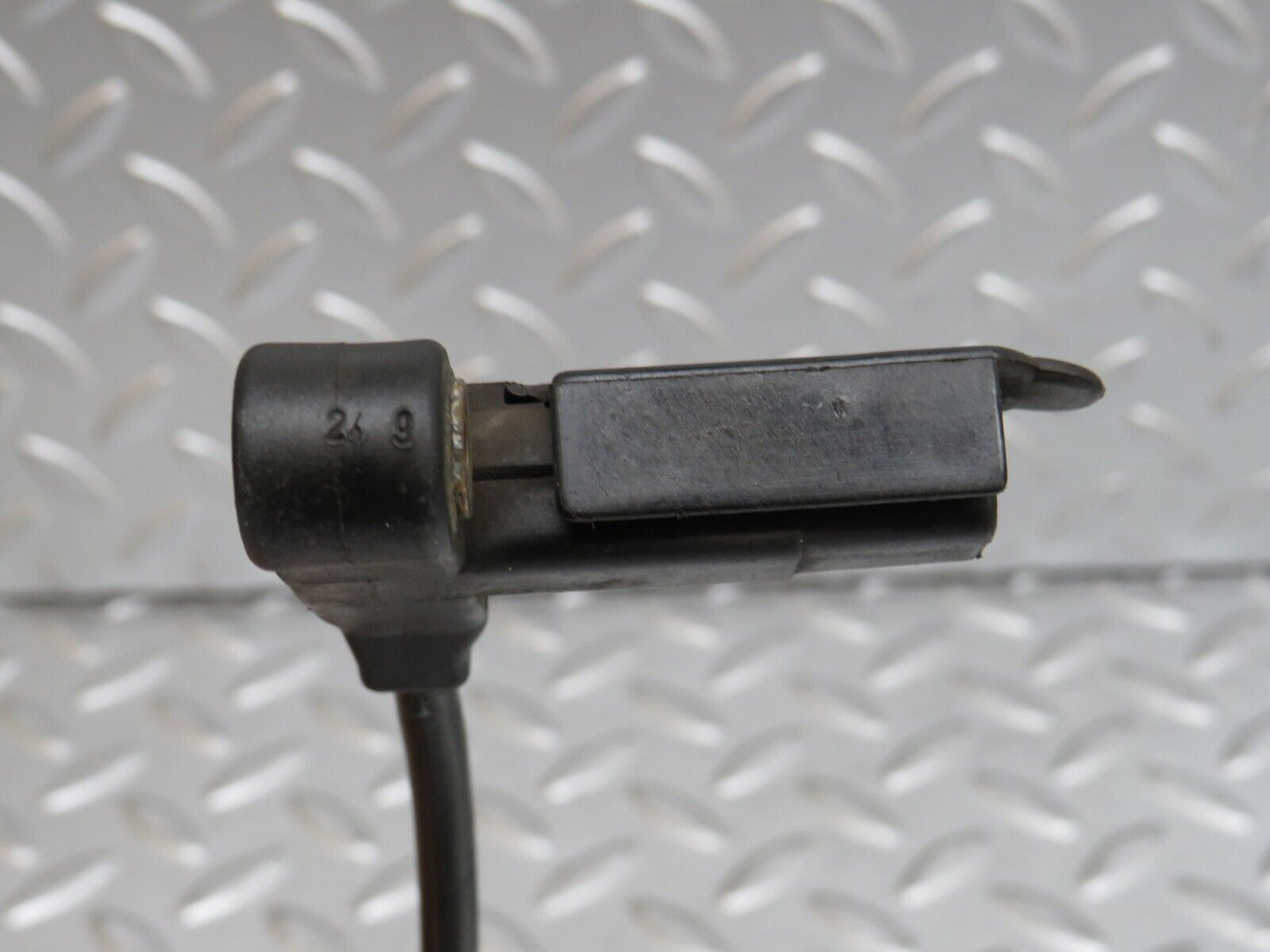 29592 Mercedes-Benz W124 230E Brake Pad Sensor Right Side 2015452228