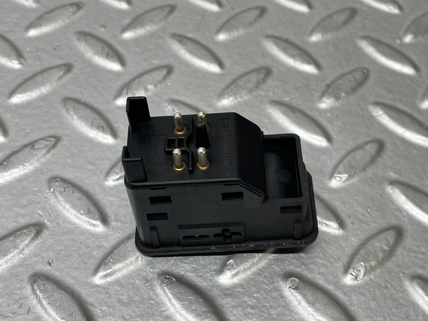 32374 Mercedes-Benz S124 300TE Wagon Sunroof Switch 1248203510