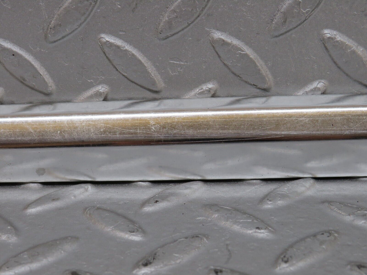 36293 Mercedes-Benz W126 420SE Rear Right Door Chrome Moulding Trim