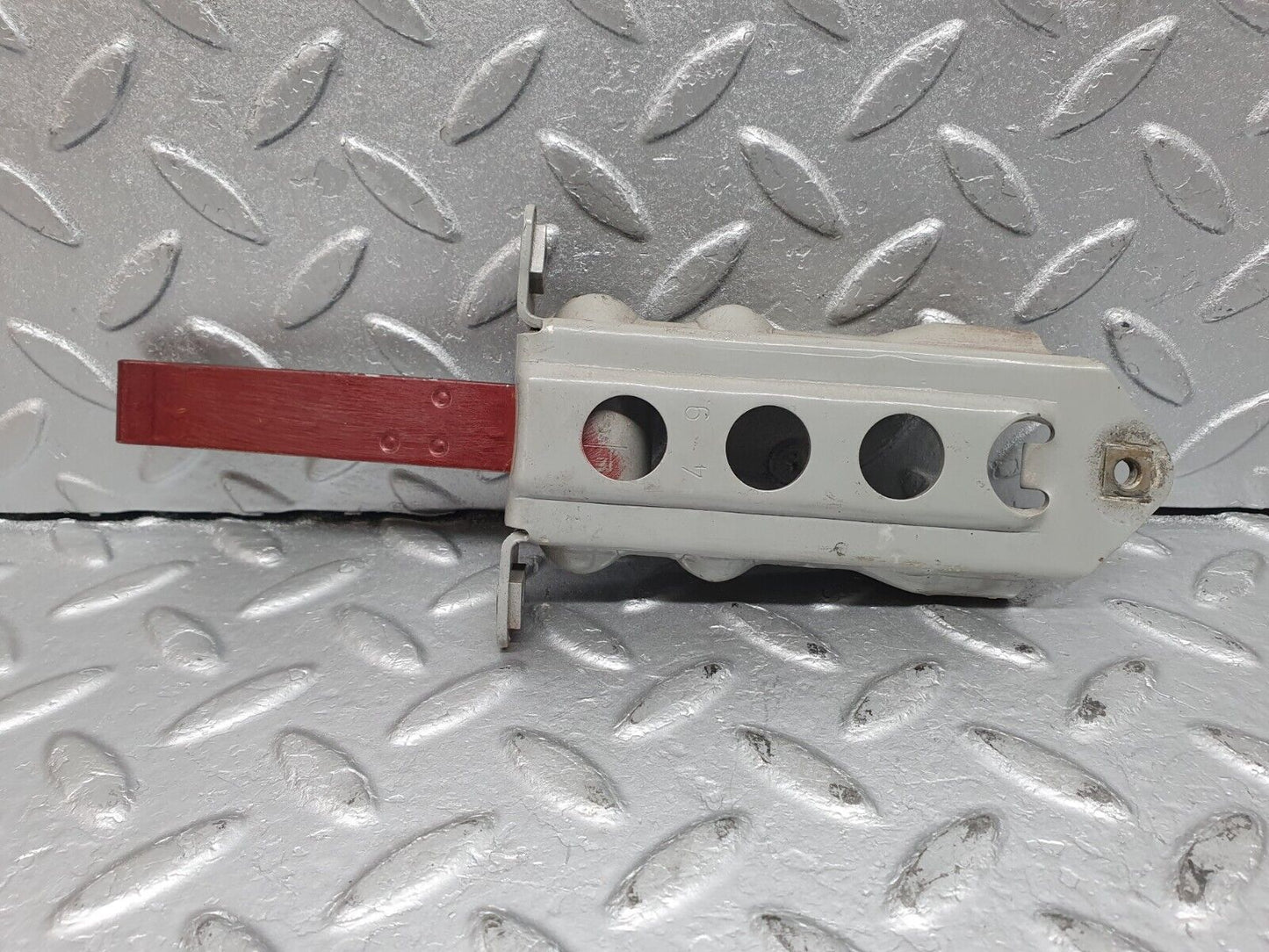 41076 Mercedes-Benz W126 300SE Door Safety Check Strap Front