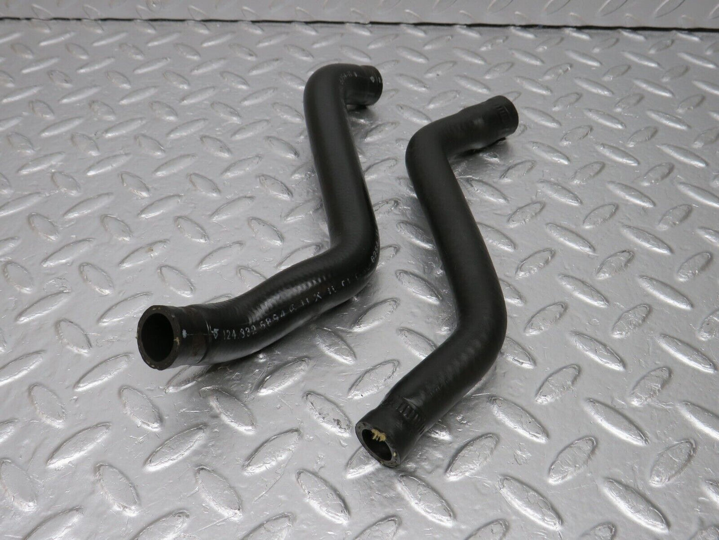 34089 Mercedes-Benz W124 260E Water Cooling Hose Pipe 1248325894