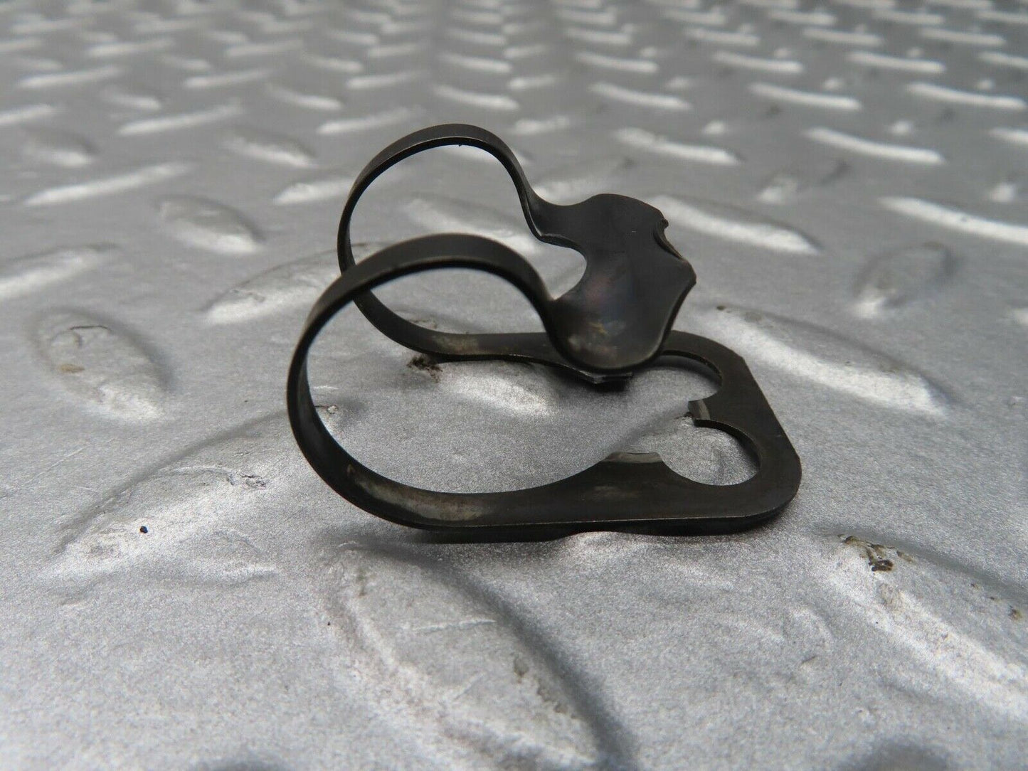 16154 Mercedes-Benz W123 280E Valve Rocker Arm With Retaining Spring