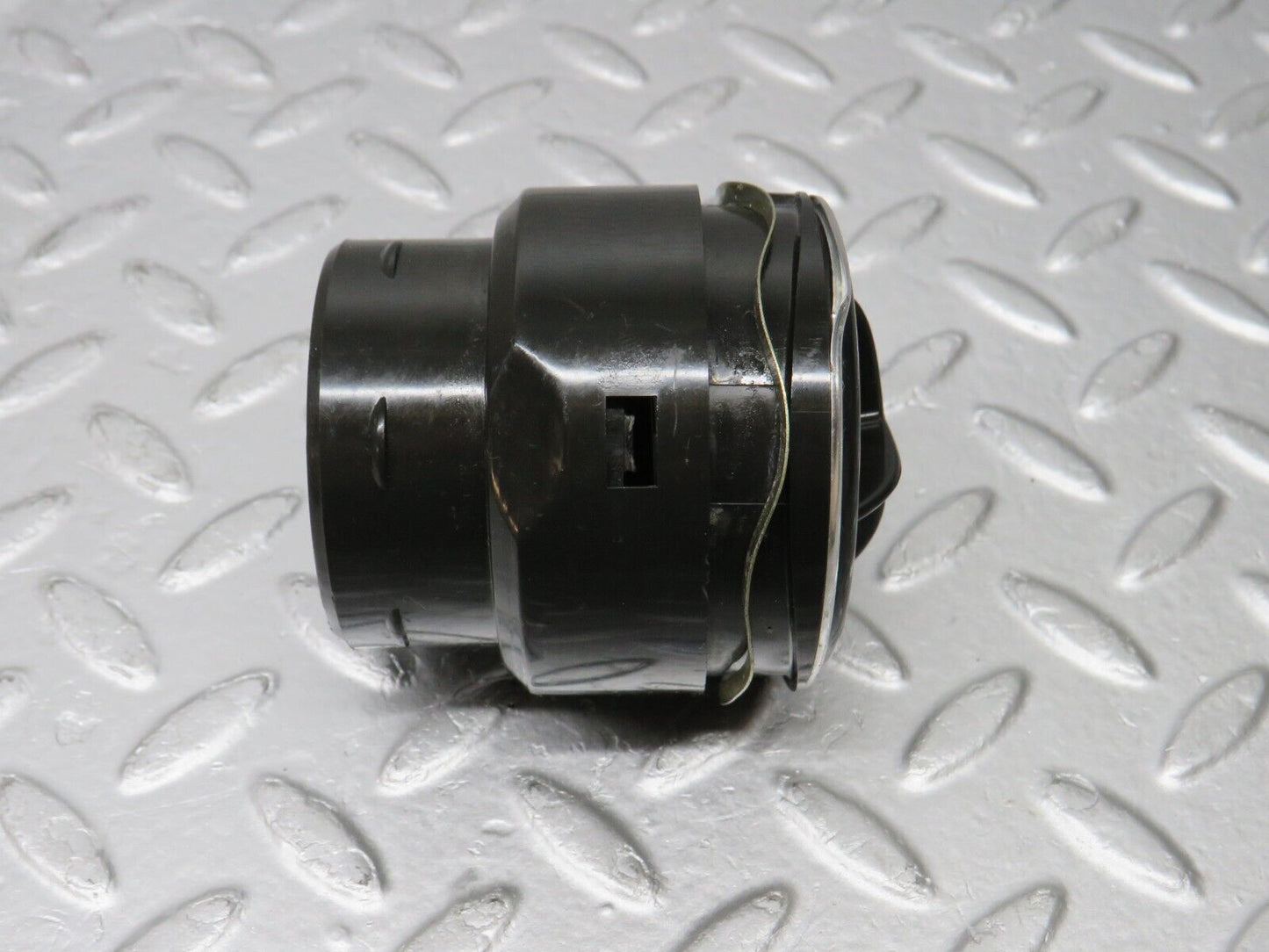 39182 Mercedes-Benz R107 500SL Dashboard Air Vent