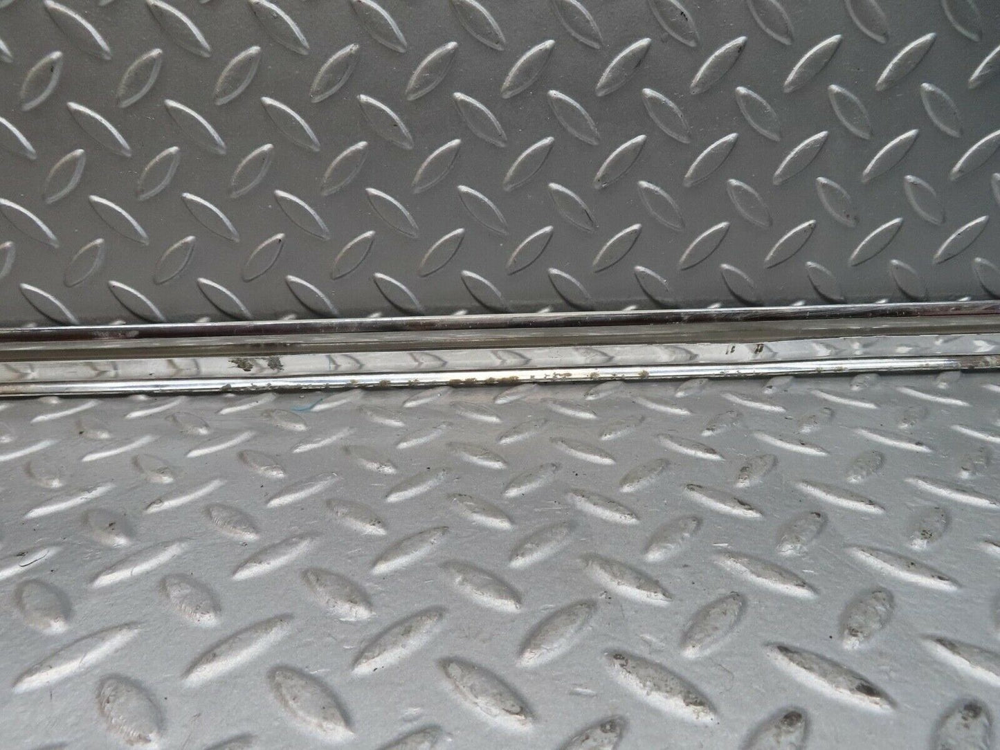 12355 Mercedes-Benz W108 280SE 3.5 Front Left Door Chrome Moulding Trim