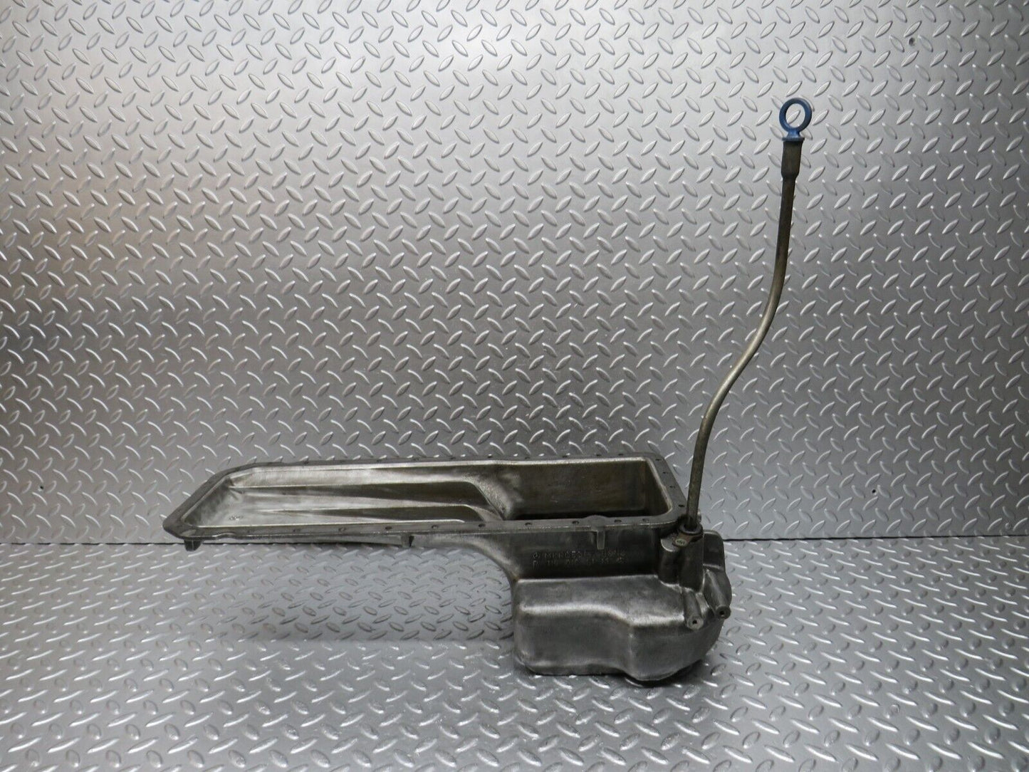 32960 Mercedes-Benz C107 R107 450 V8 Oil Pan Oil Sump 1160105113