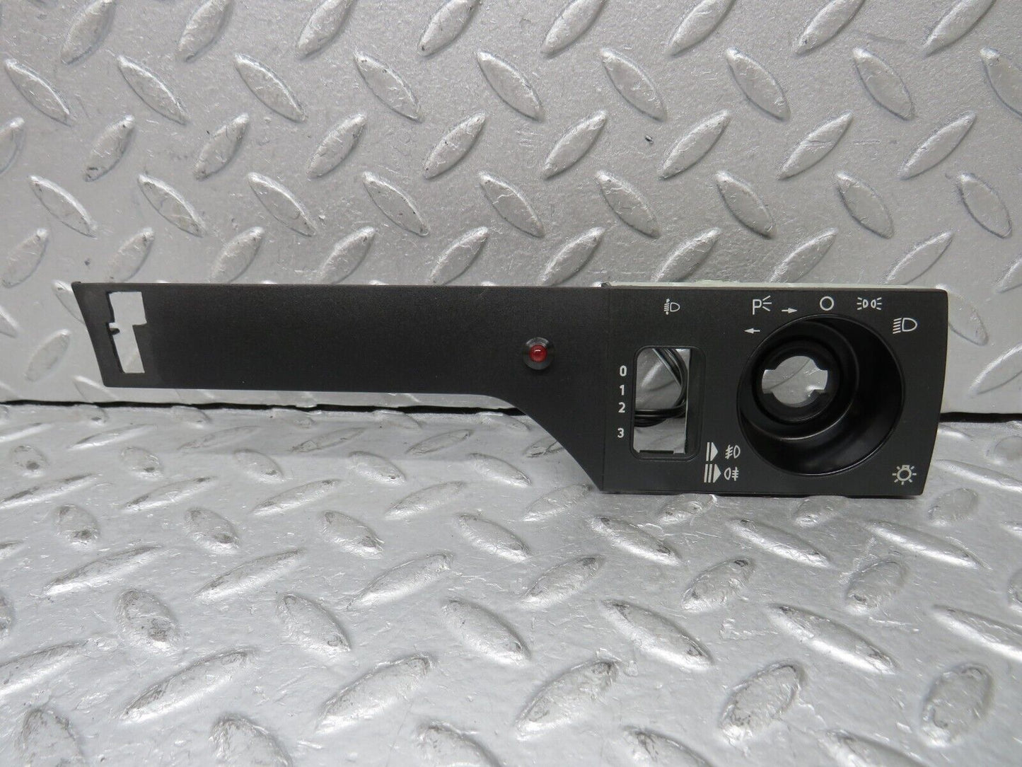 37924 Mercedes-Benz A124 320E Cabriolet Headlight Switch Cover Trim Surround