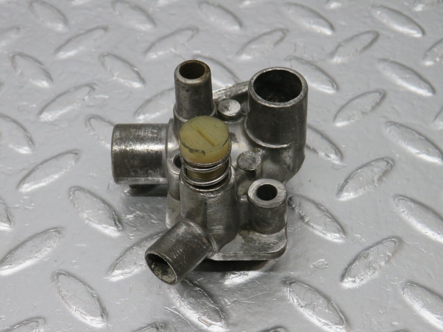 32925 Mercedes-Benz W123 300D Auxiliary Air Valve 1160940712