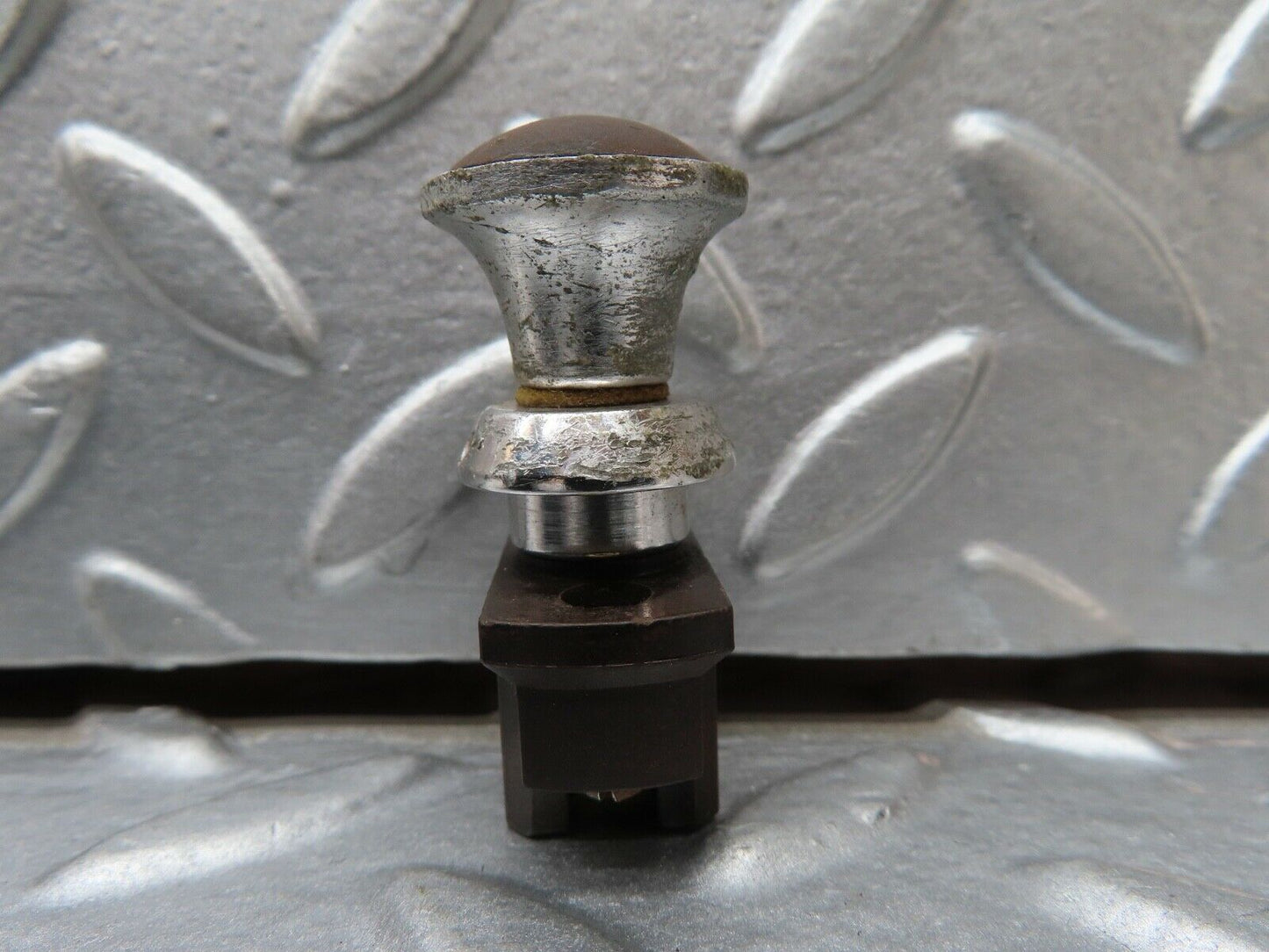 18654 Mercedes-Benz W120 W121 Ponton Switch Ceiling Lamp 2612
