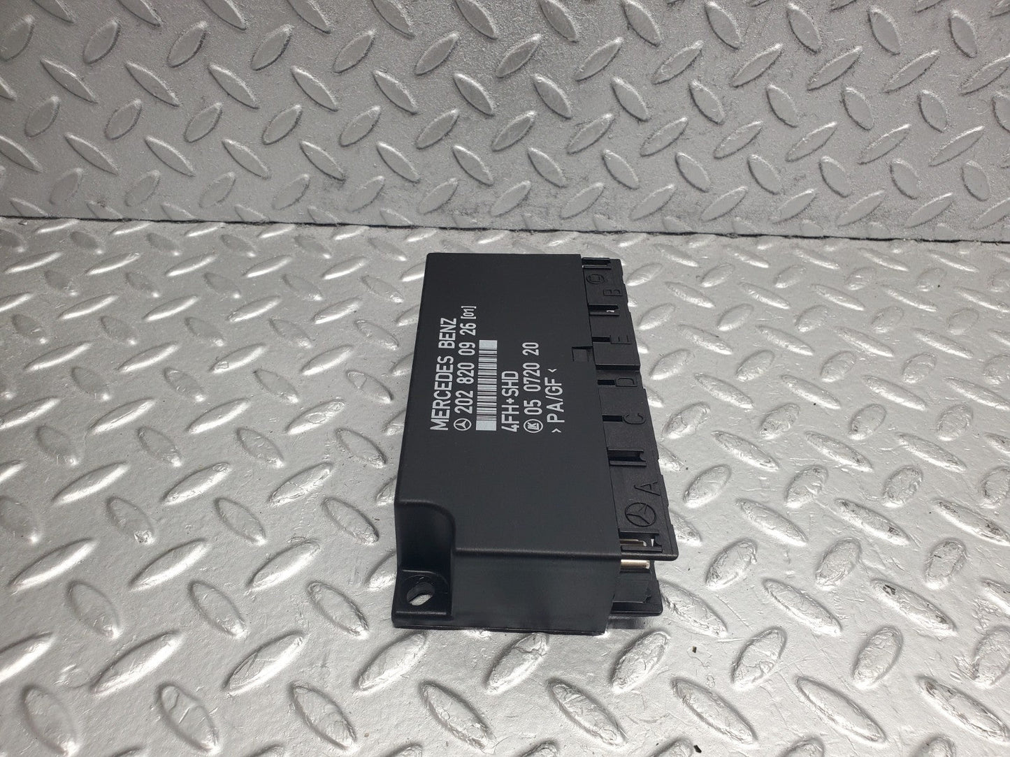 W124 Wagon comfort control unit used OEM