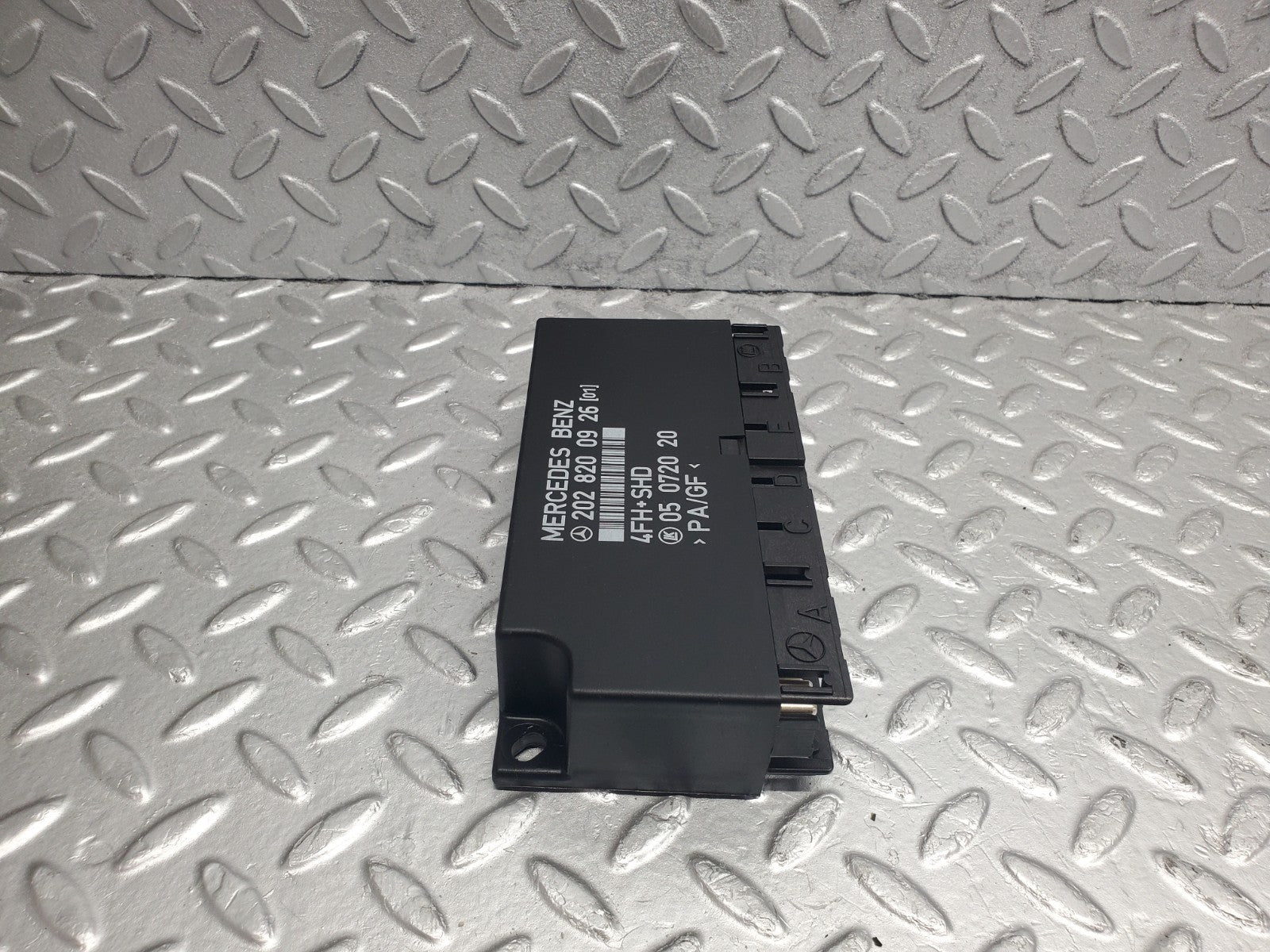 W124 Wagon comfort control unit used OEM
