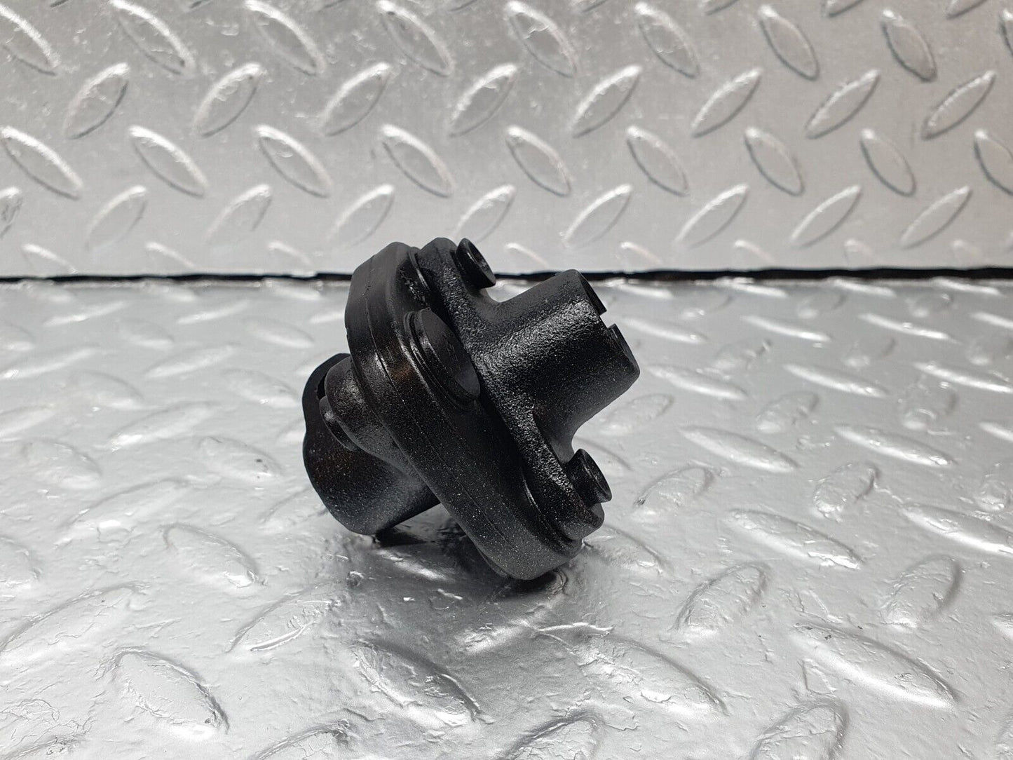 42825 Mercedes-Benz W201 190 2.0L Steering Column Lower Shaft Connector 1264620146